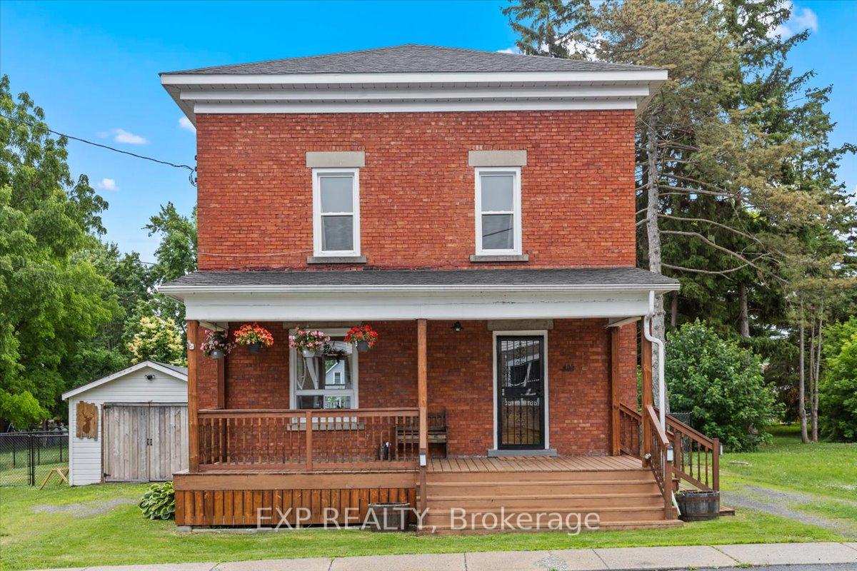 Front of 485 Victoria Street