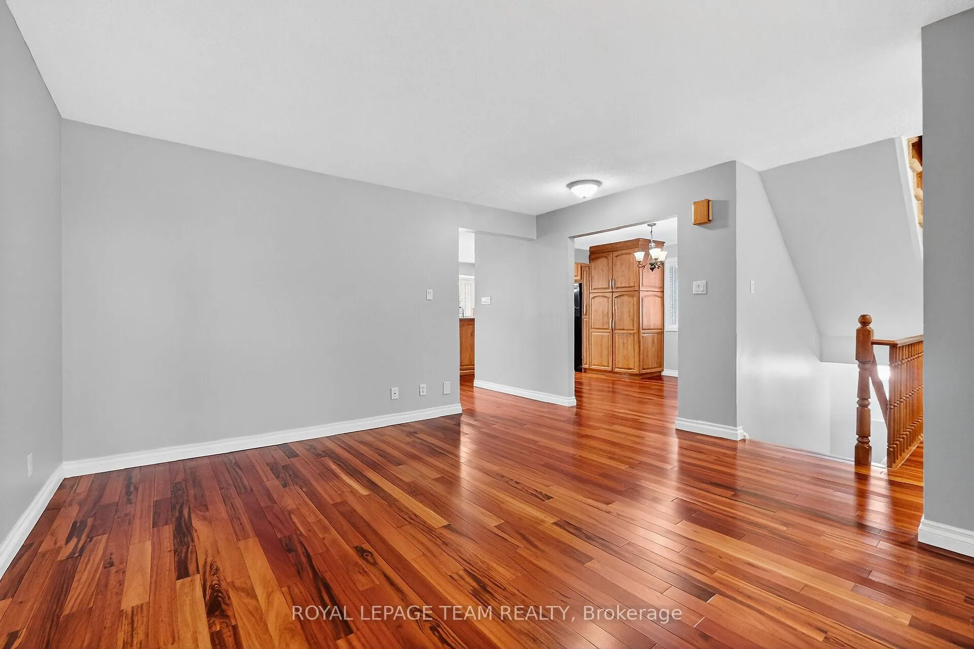 Photo 7 of 1475 York Mills Drive, Ottawa, Fallingbrook/Ridgemount — HOMEH