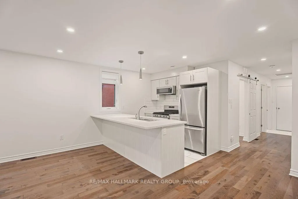 Photo 7 of Unit 1, 552 Mcleod Street, Ottawa, Ottawa Centre — HOMEH