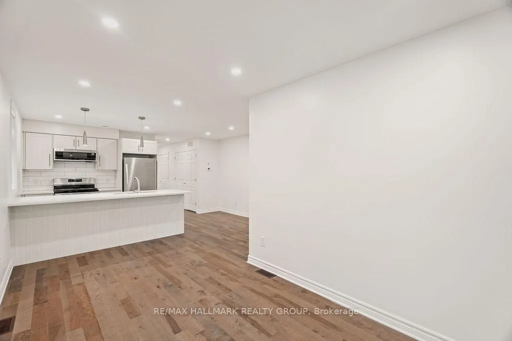 Photo 15 of Unit 1, 552 Mcleod Street, Ottawa, Ottawa Centre — HOMEH