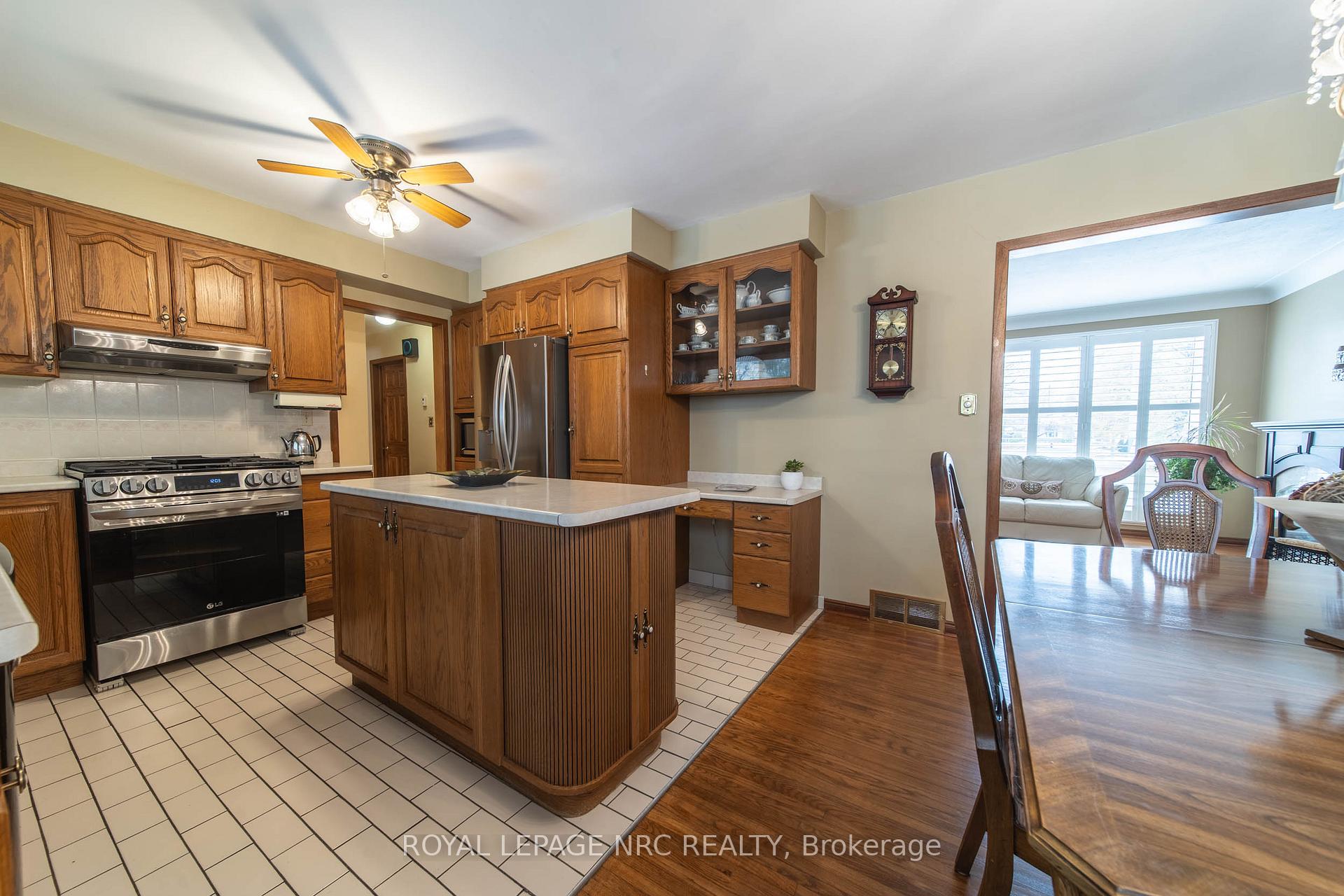 Photo 4 of 7106 Freeman Street, Niagara Falls, Morrison — HOMEH