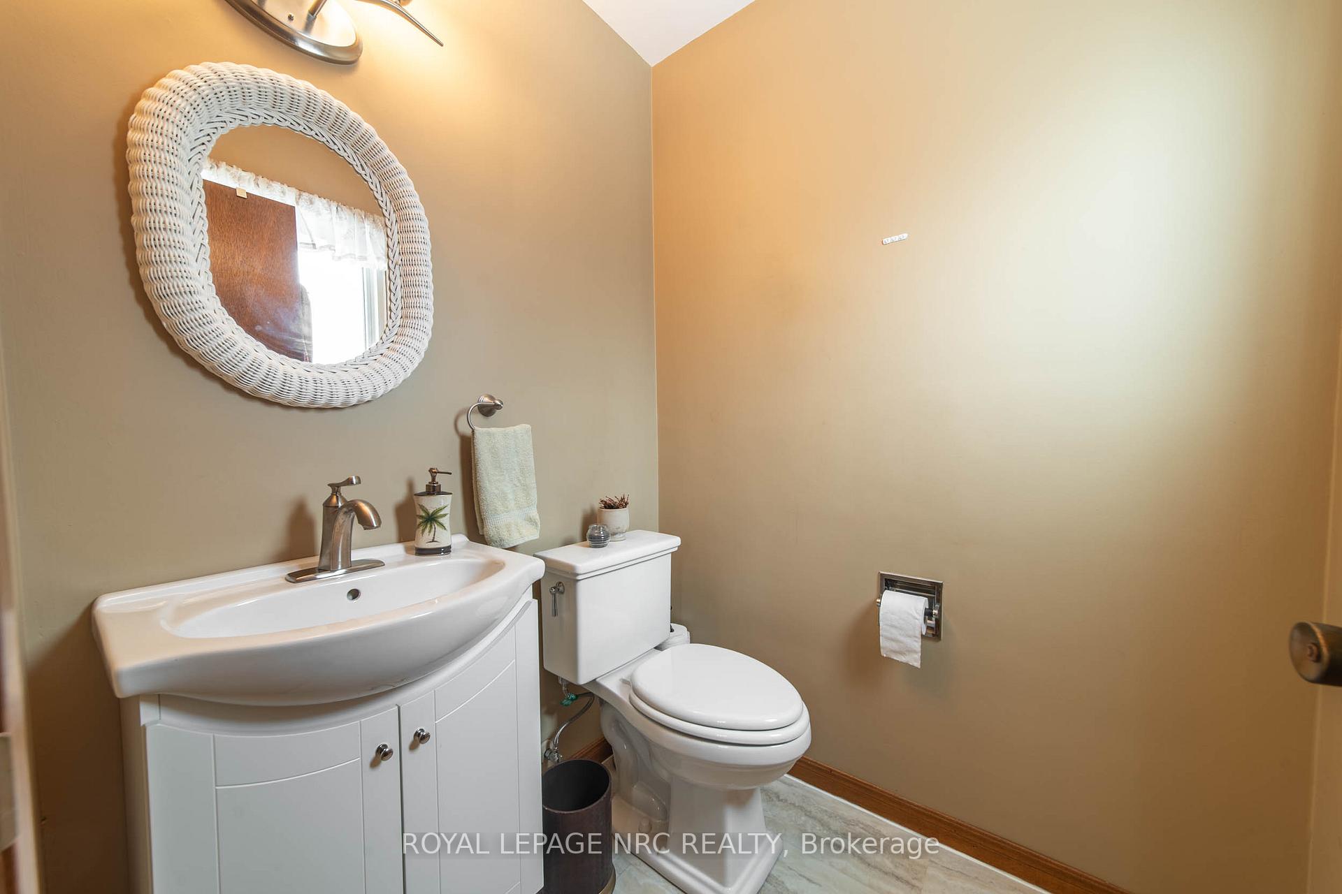 Photo 13 of 7106 Freeman Street, Niagara Falls, Morrison — HOMEH