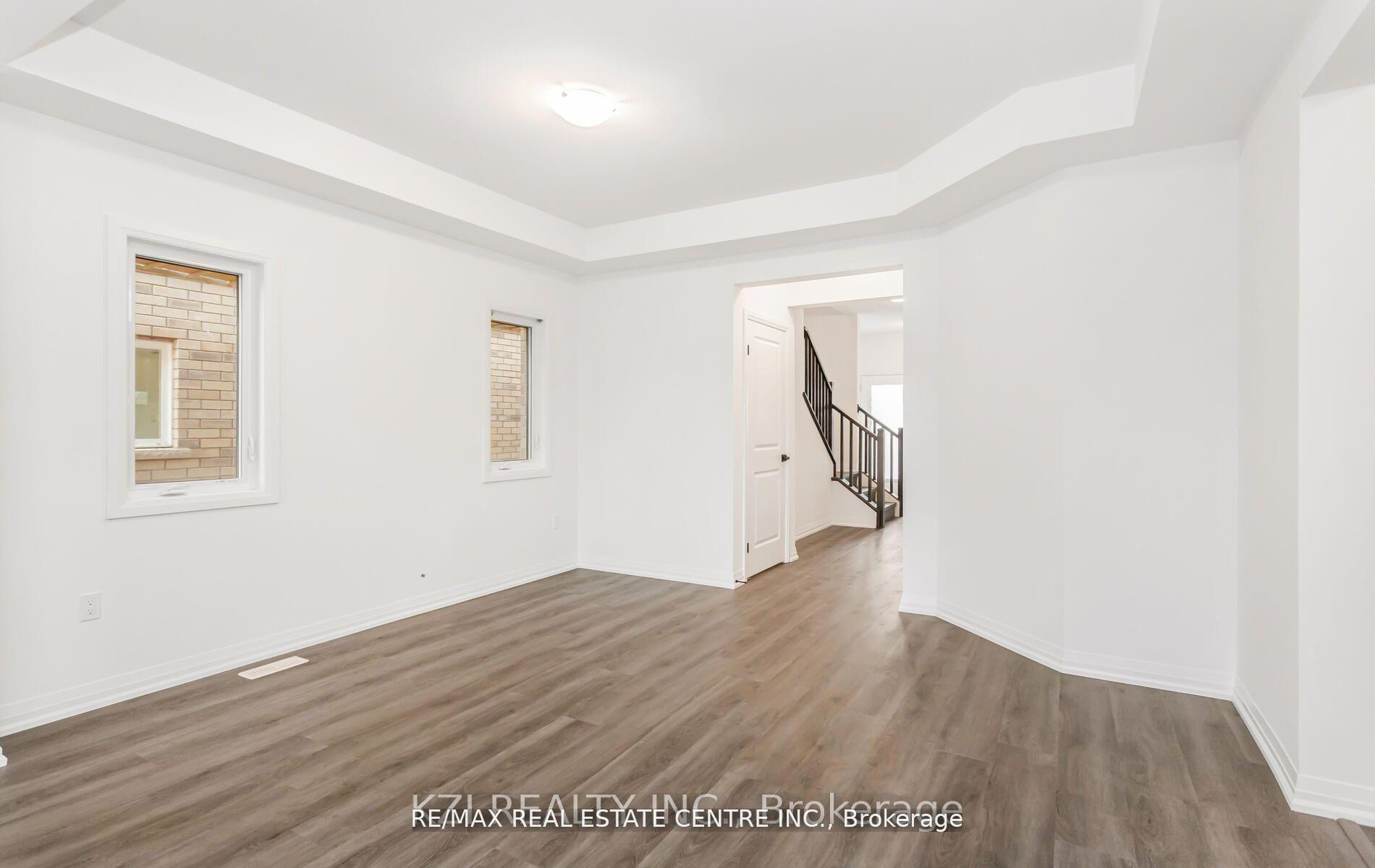 Photo 7 of 39 Samuel Avenue, Pelham, Fonthill — HOMEH