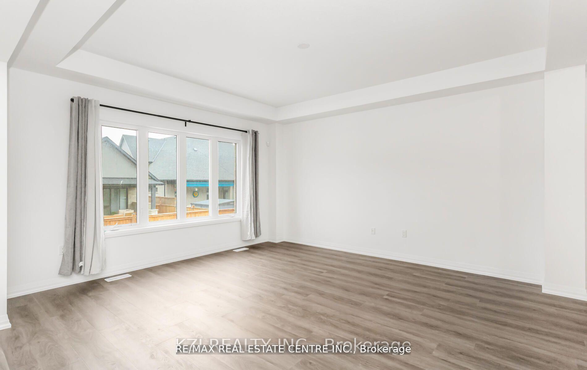 Photo 11 of 39 Samuel Avenue, Pelham, Fonthill — HOMEH