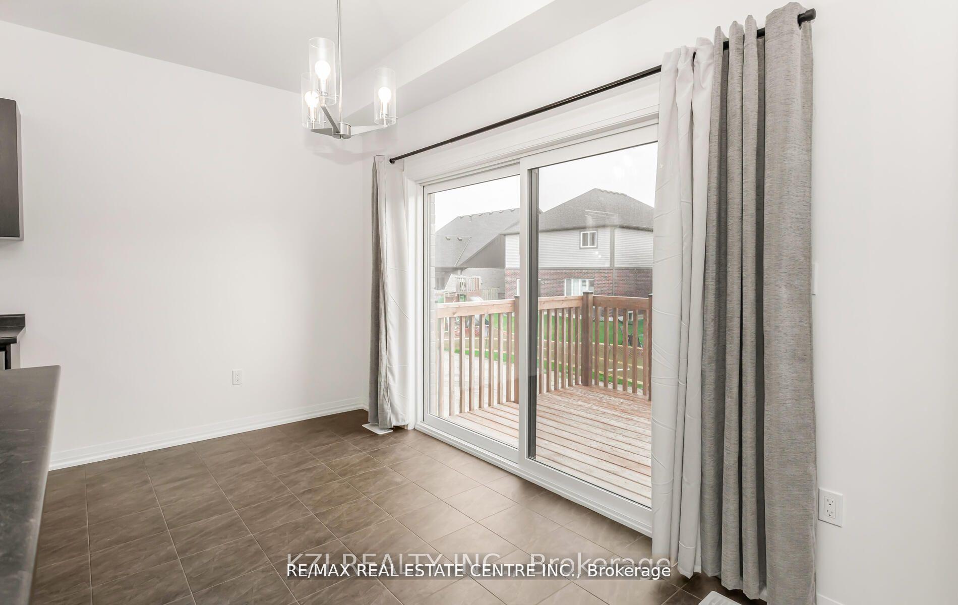 Photo 13 of 39 Samuel Avenue, Pelham, Fonthill — HOMEH