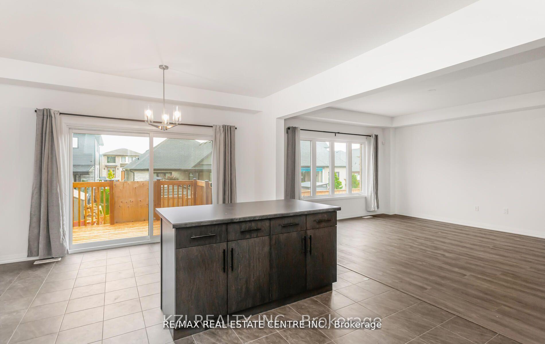 Photo 17 of 39 Samuel Avenue, Pelham, Fonthill — HOMEH