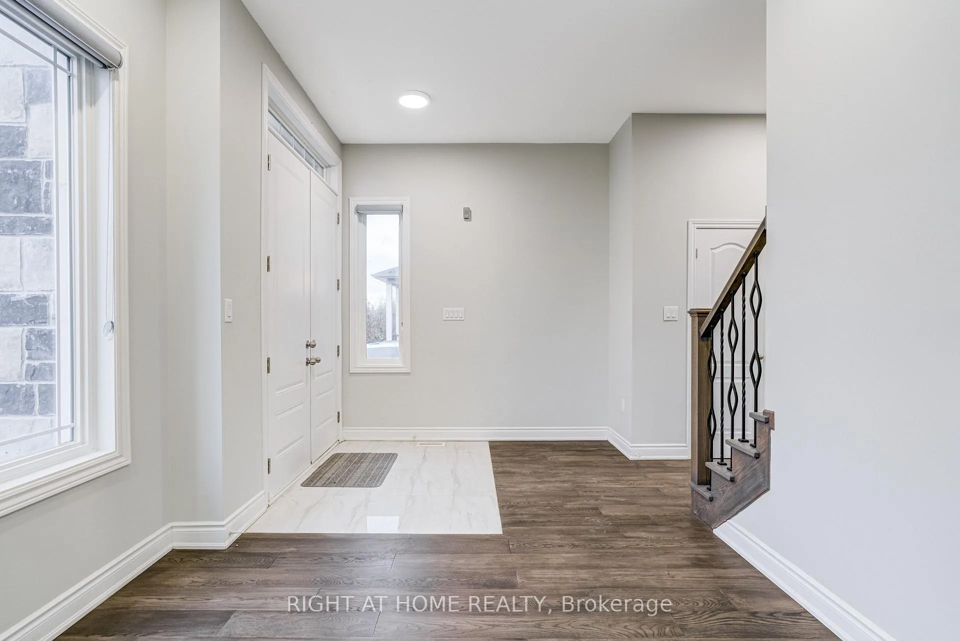 Photo 5 of Unit 7, 487 Aztec Drive, Oshawa, McLaughlin — HOMEH
