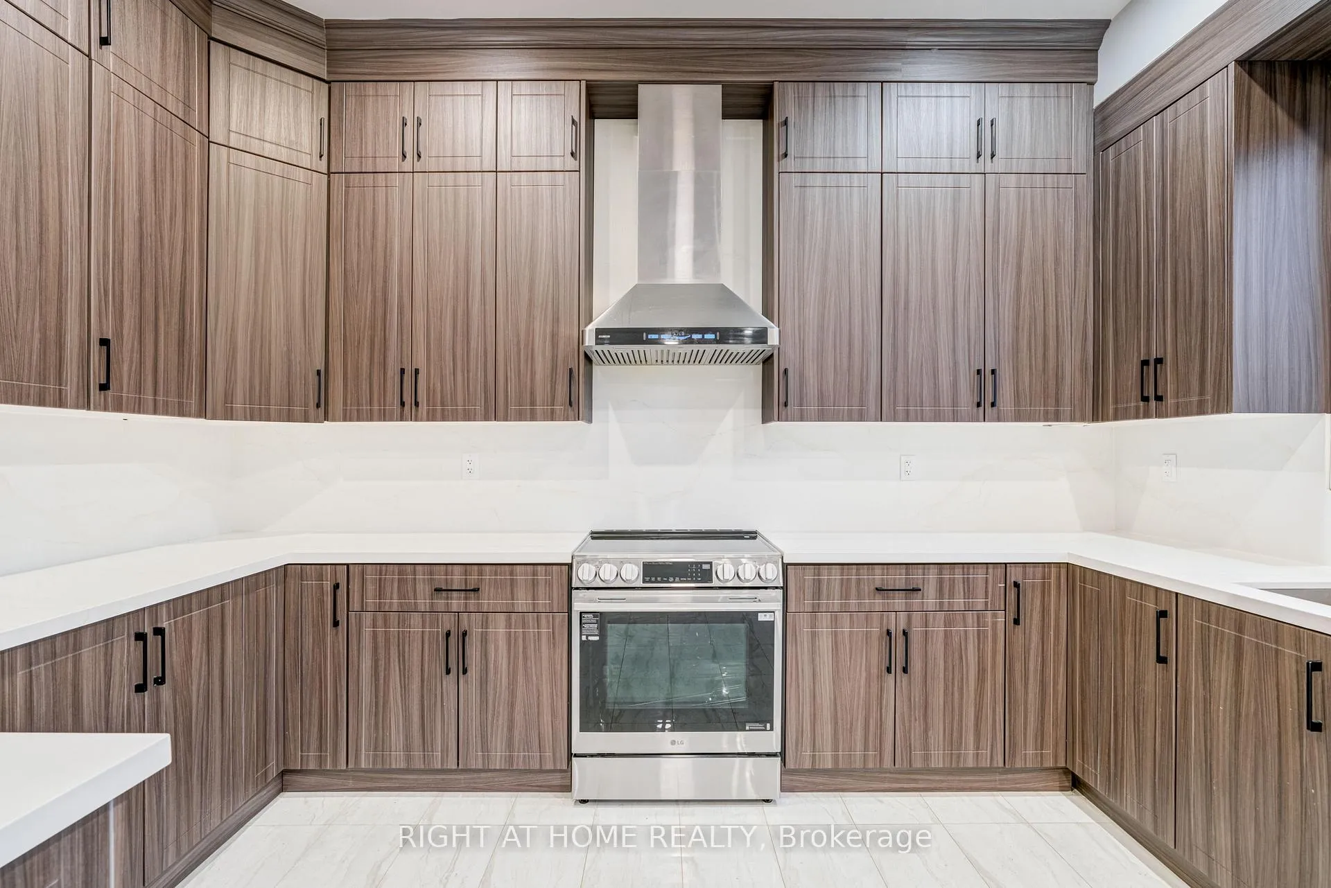 Photo 12 of Unit 7, 487 Aztec Drive, Oshawa, McLaughlin — HOMEH