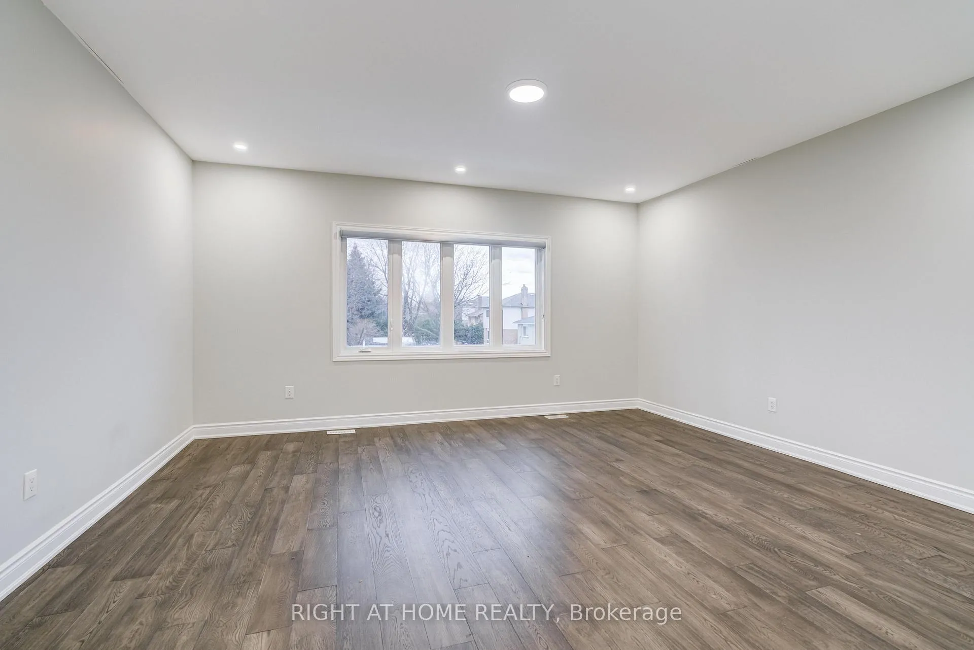 Photo 15 of Unit 7, 487 Aztec Drive, Oshawa, McLaughlin — HOMEH