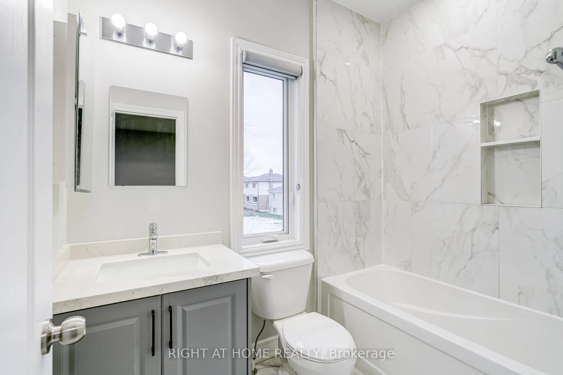 Photo 26 of Unit 7, 487 Aztec Drive, Oshawa, McLaughlin — HOMEH