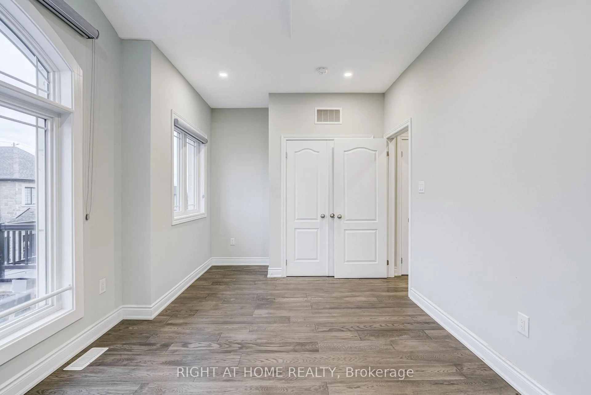 Photo 29 of Unit 7, 487 Aztec Drive, Oshawa, McLaughlin — HOMEH