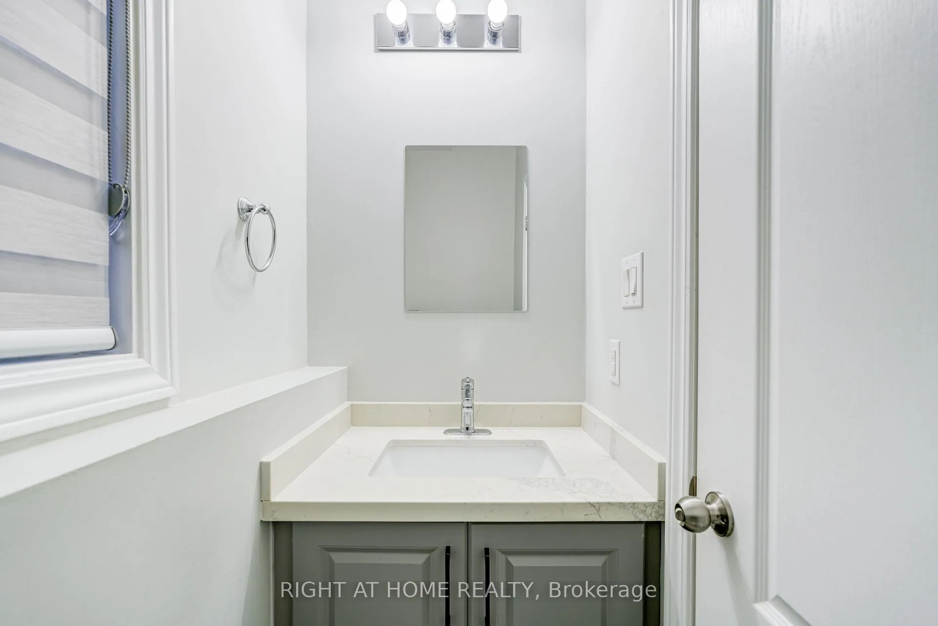 Photo 33 of Unit 7, 487 Aztec Drive, Oshawa, McLaughlin — HOMEH