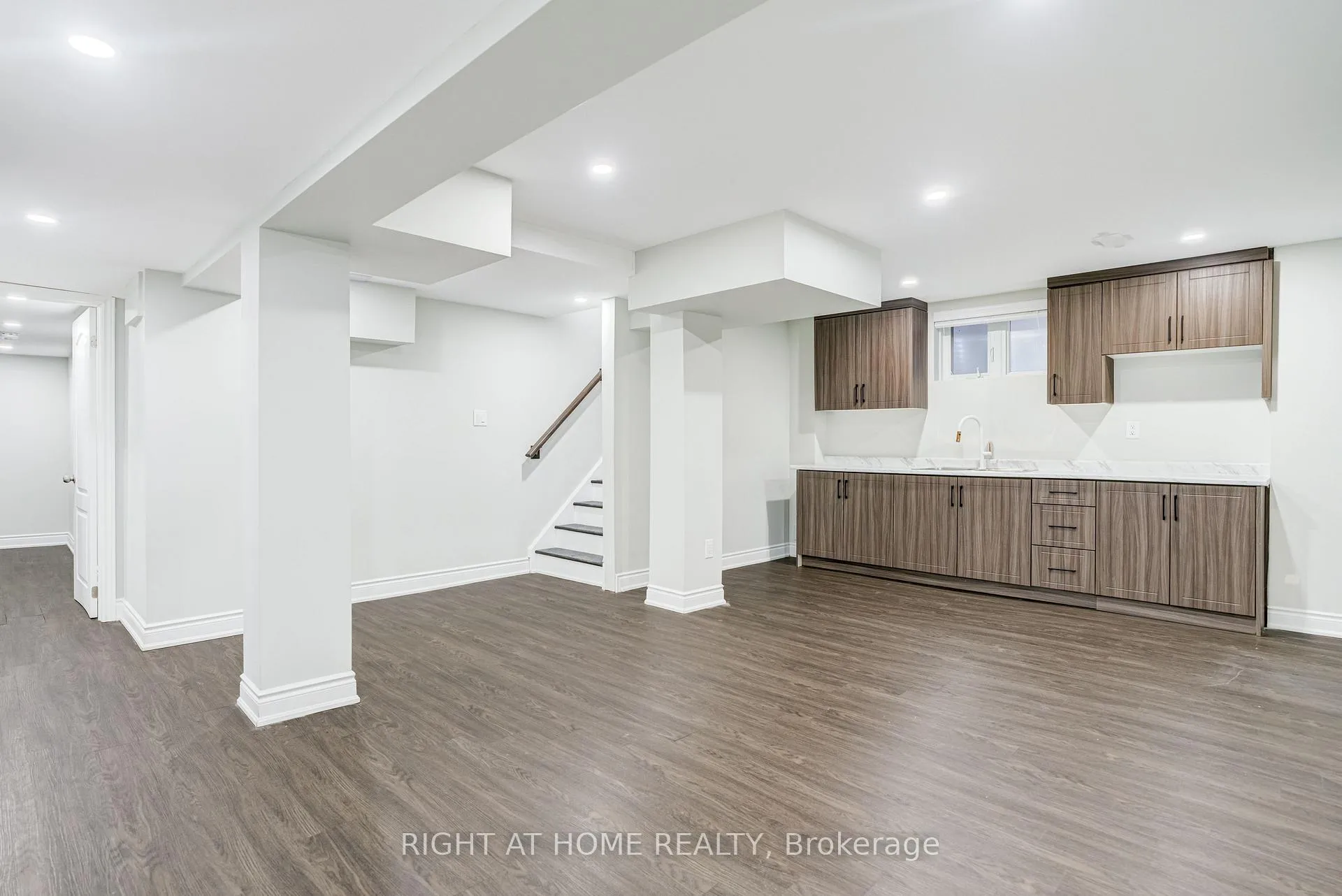 Photo 36 of Unit 7, 487 Aztec Drive, Oshawa, McLaughlin — HOMEH