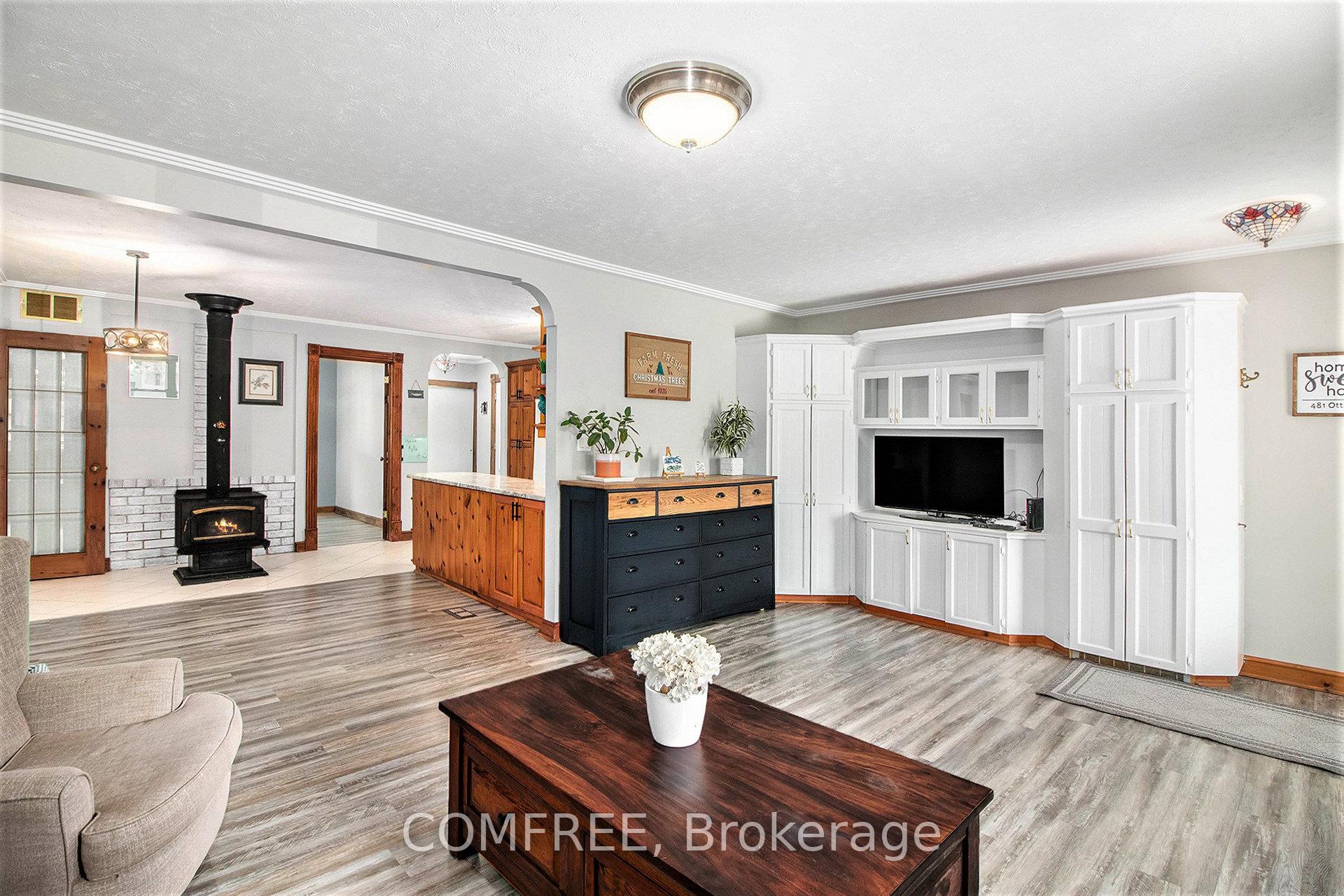 Photo 13 of 481 Ottawa Street, North Dundas, Winchester — HOMEH