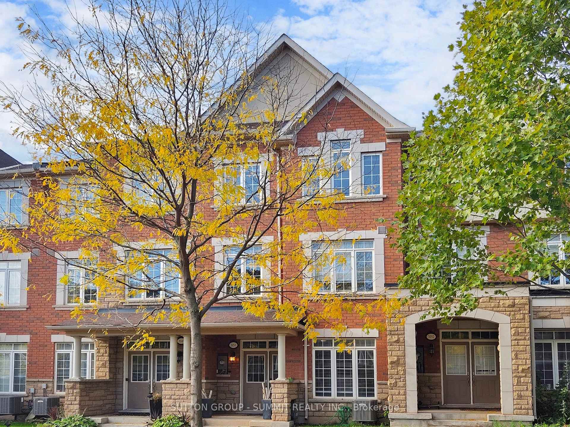 Front of 3050 Eberly Woods Drive