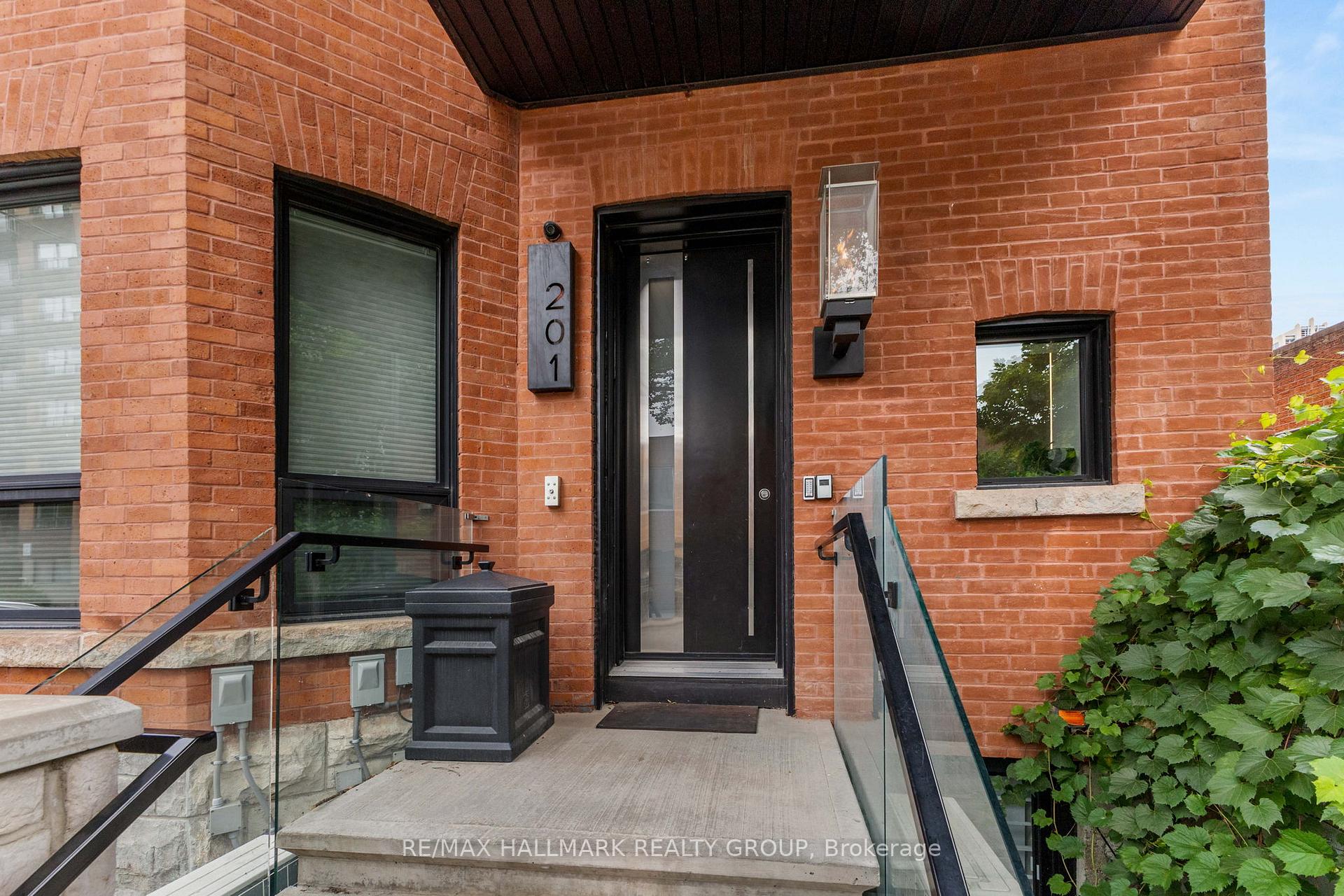 Photo 3 of Unit 3, 201 Maclaren Street, Ottawa, Ottawa Centre — HOMEH