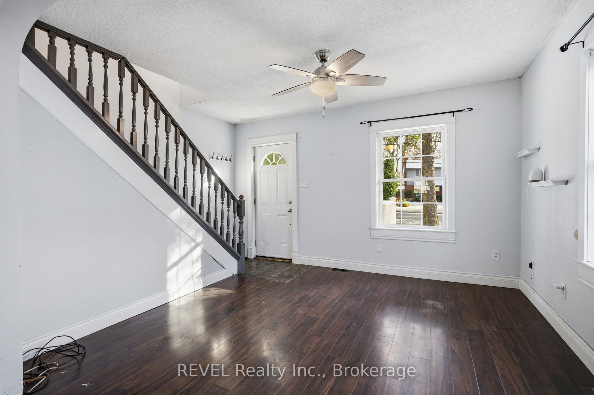 Photo 6 of 1176 Haist Street, Pelham, Fonthill — HOMEH