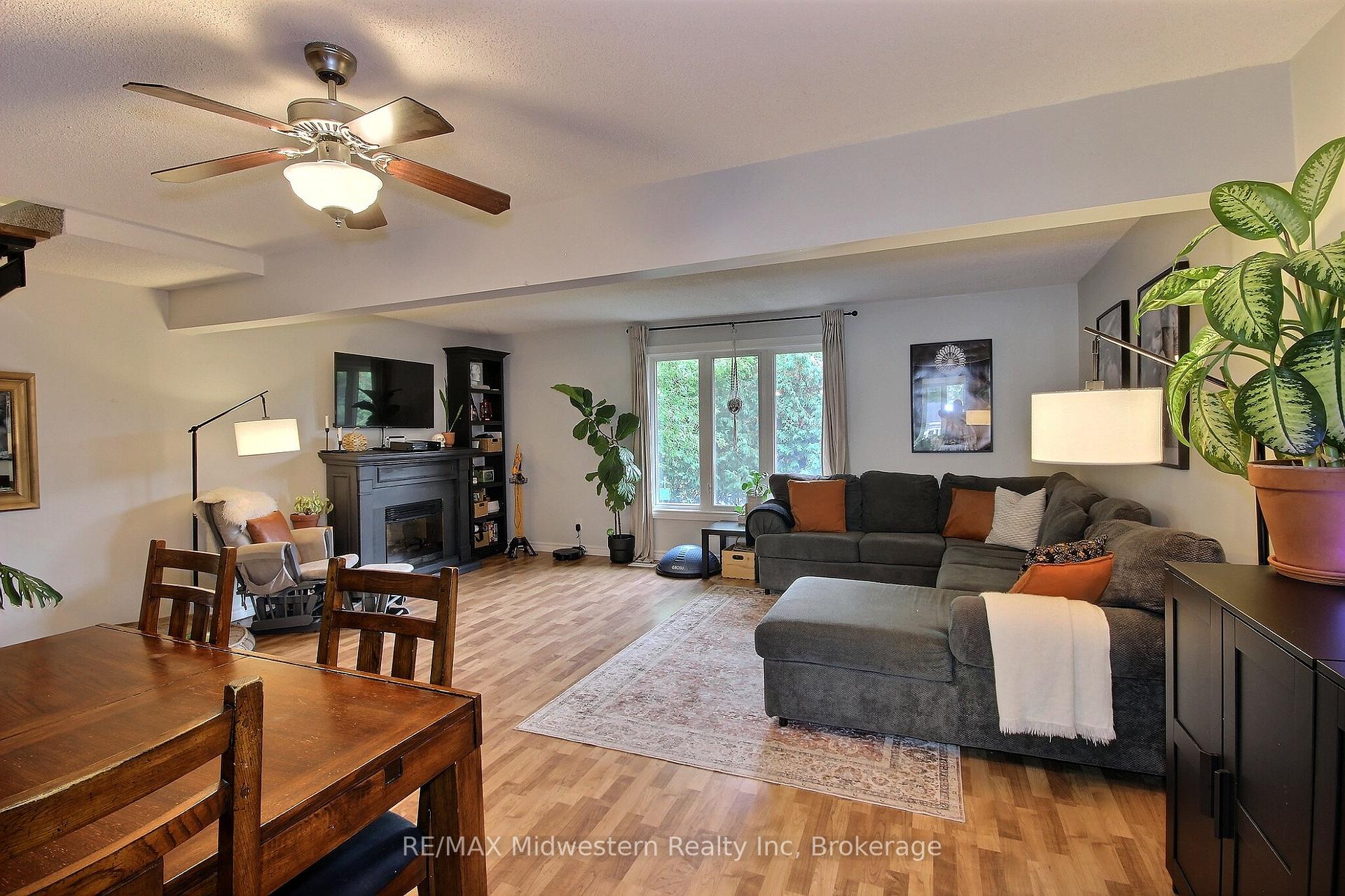 Photo 4 of 755 York Avenue N, North Perth, Listowel — HOMEH
