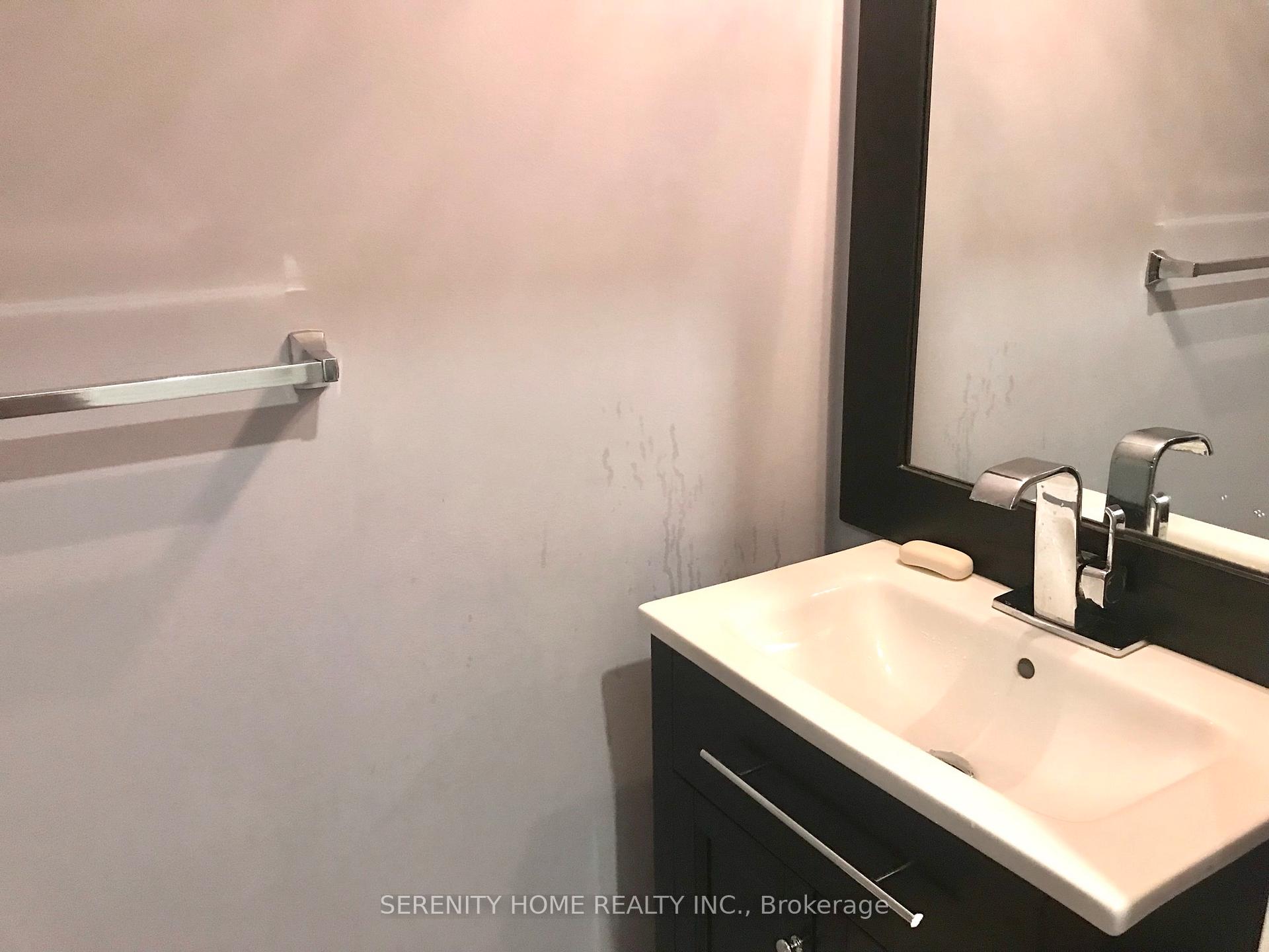 Photo 8 of 2371 Baintree Crescent, Oakville, Westmount — HOMEH
