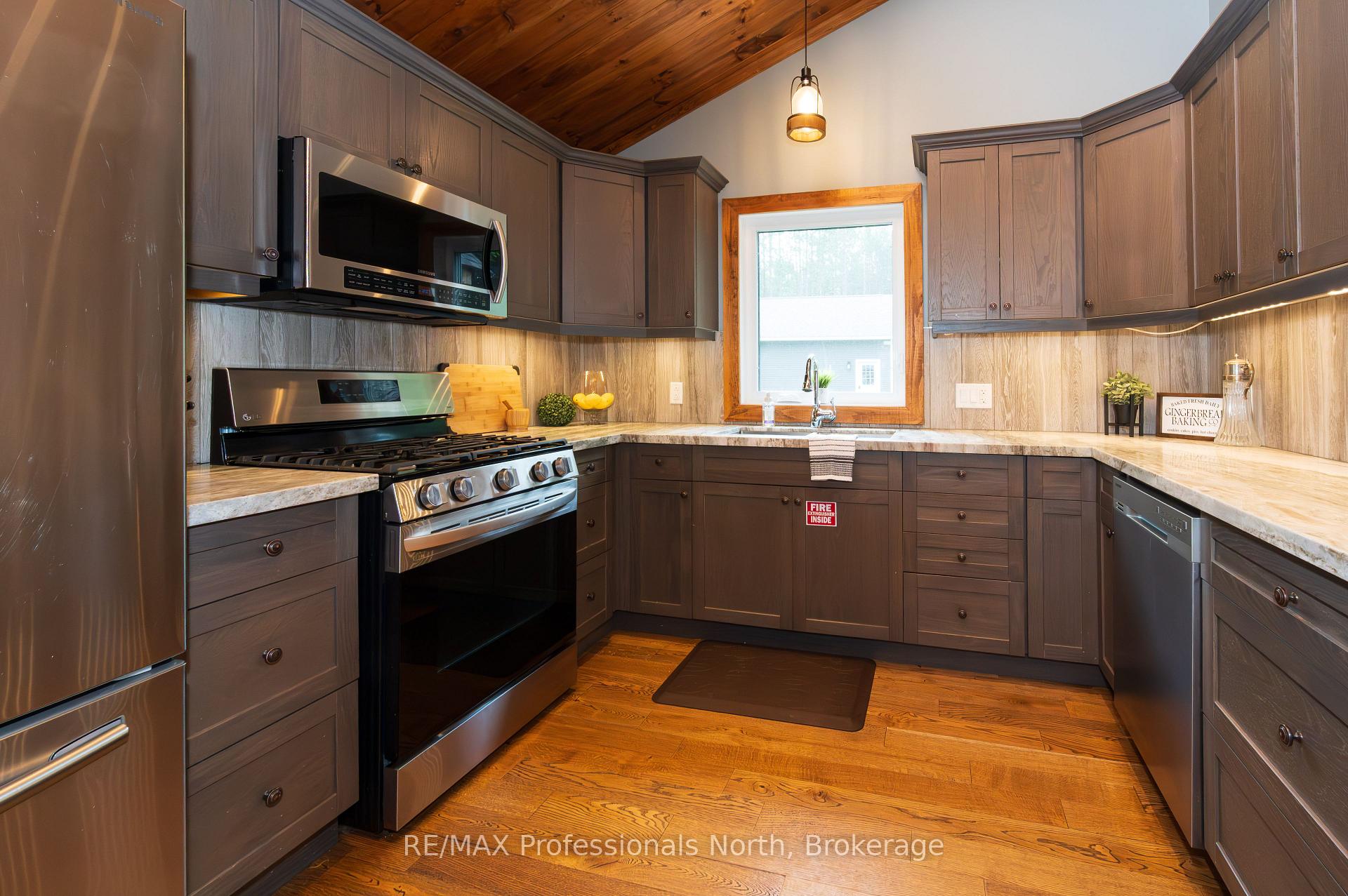 Photo 17 of 579 Rochester Lake Road, Perry, Emsdale — HOMEH