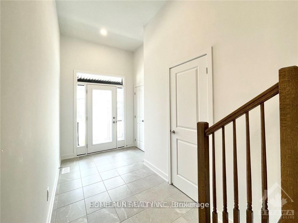 Photo 4 of 94 Bon Temps Way, Ottawa, Mer Bleue/Bradley Estates/Anderson Park — HOMEH
