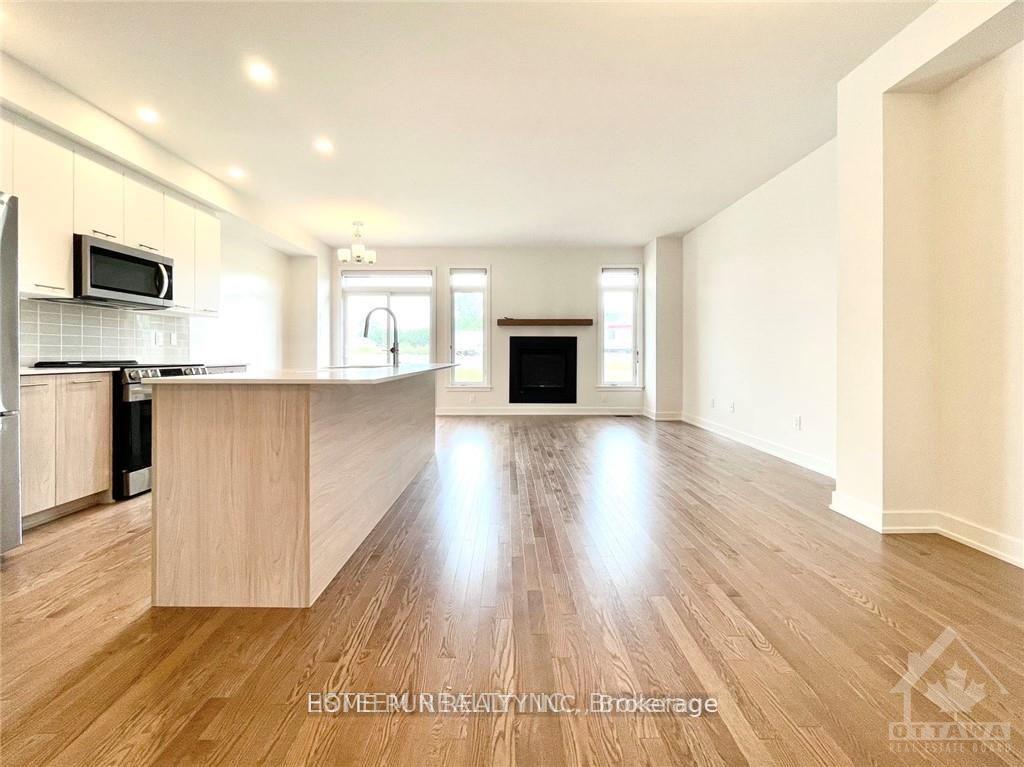 Photo 5 of 94 Bon Temps Way, Ottawa, Mer Bleue/Bradley Estates/Anderson Park — HOMEH