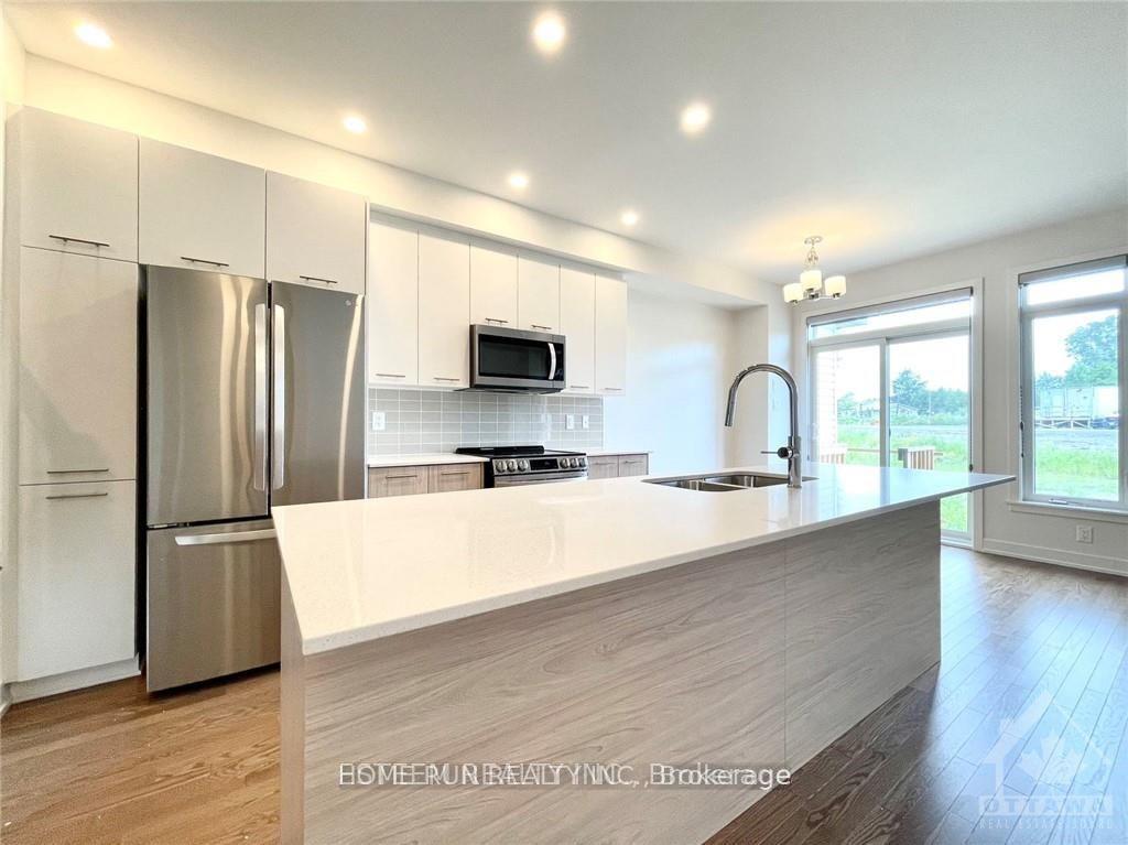 Photo 11 of 94 Bon Temps Way, Ottawa, Mer Bleue/Bradley Estates/Anderson Park — HOMEH