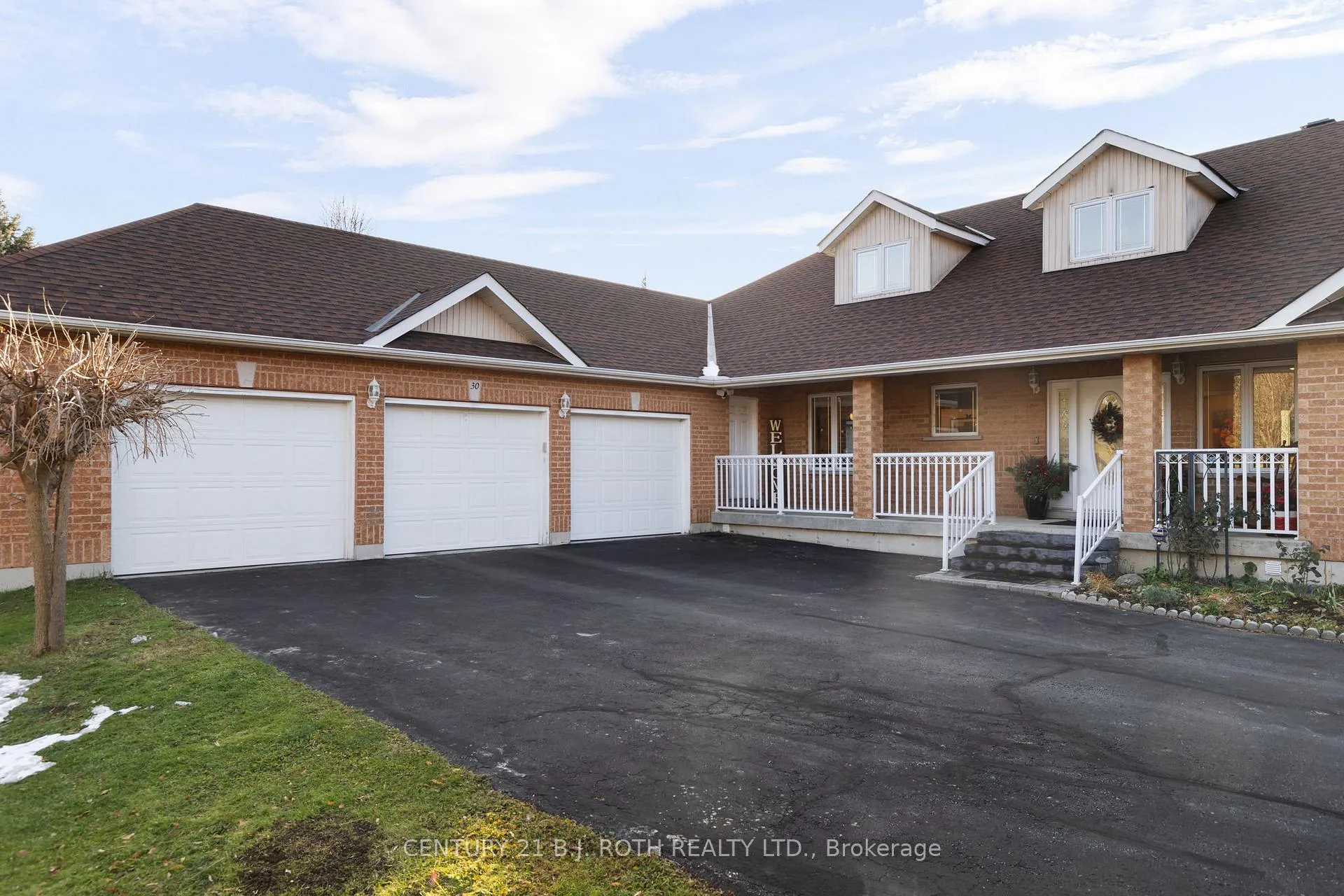 Photo 3 of 30 Tecumseth Heights Drive, New Tecumseth, Rural New Tecumseth — HOMEH