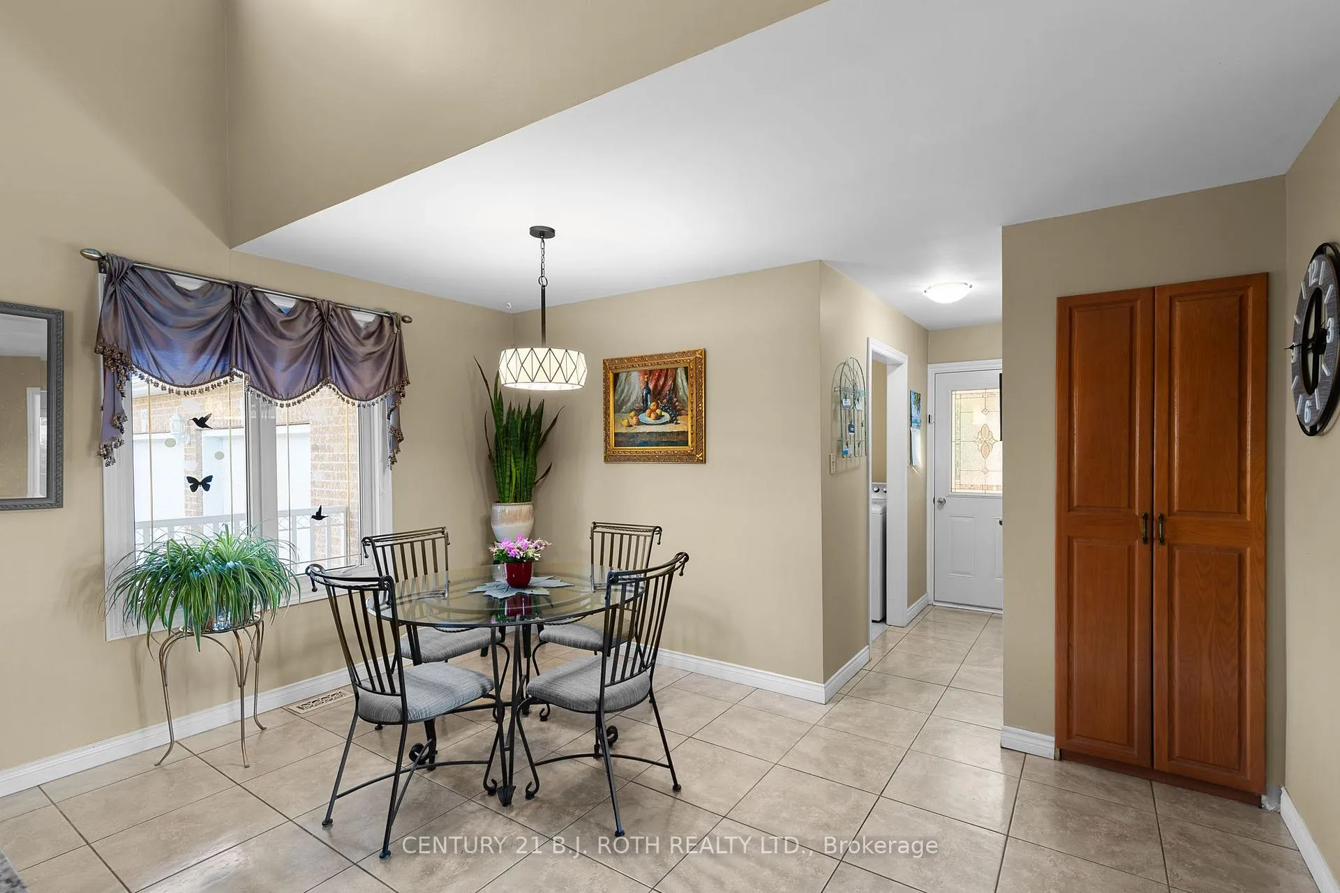 Photo 15 of 30 Tecumseth Heights Drive, New Tecumseth, Rural New Tecumseth — HOMEH