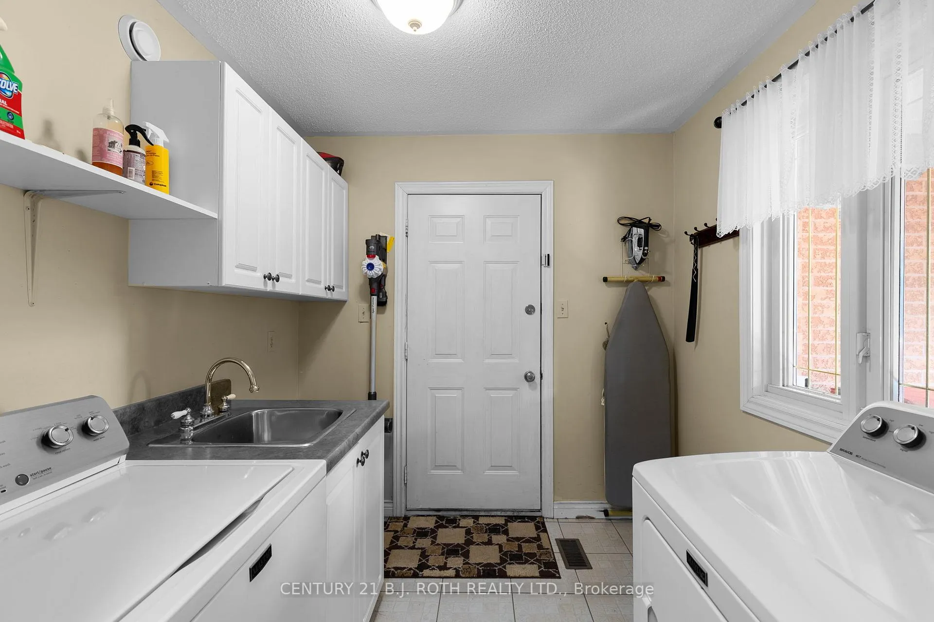 Photo 17 of 30 Tecumseth Heights Drive, New Tecumseth, Rural New Tecumseth — HOMEH