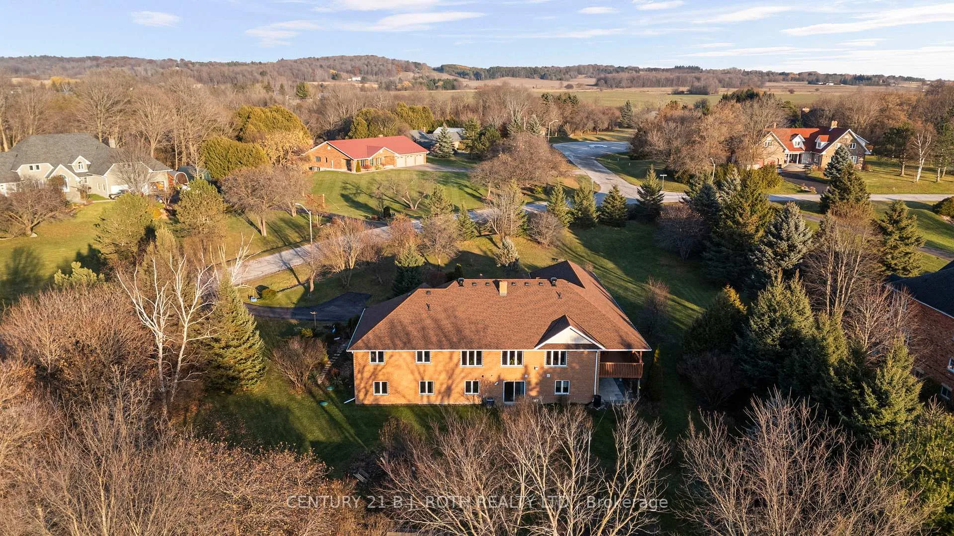 Photo 39 of 30 Tecumseth Heights Drive, New Tecumseth, Rural New Tecumseth — HOMEH