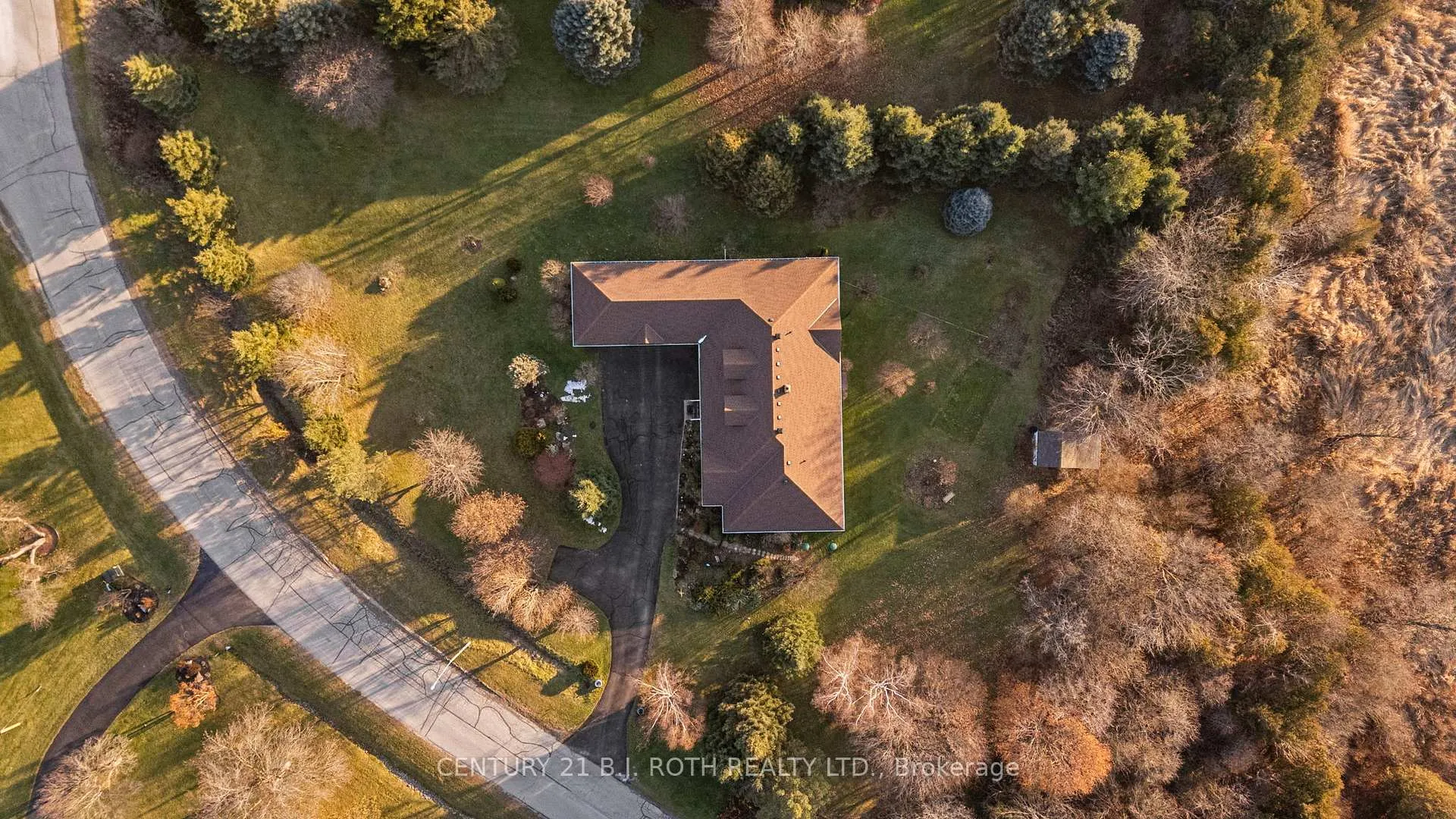 Photo 40 of 30 Tecumseth Heights Drive, New Tecumseth, Rural New Tecumseth — HOMEH