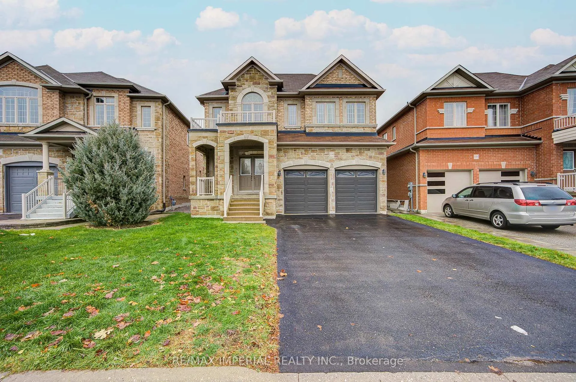 Photo 1 of 1199 McTavish Dr., Newmarket, Stonehaven-Wyndham — HOMEH