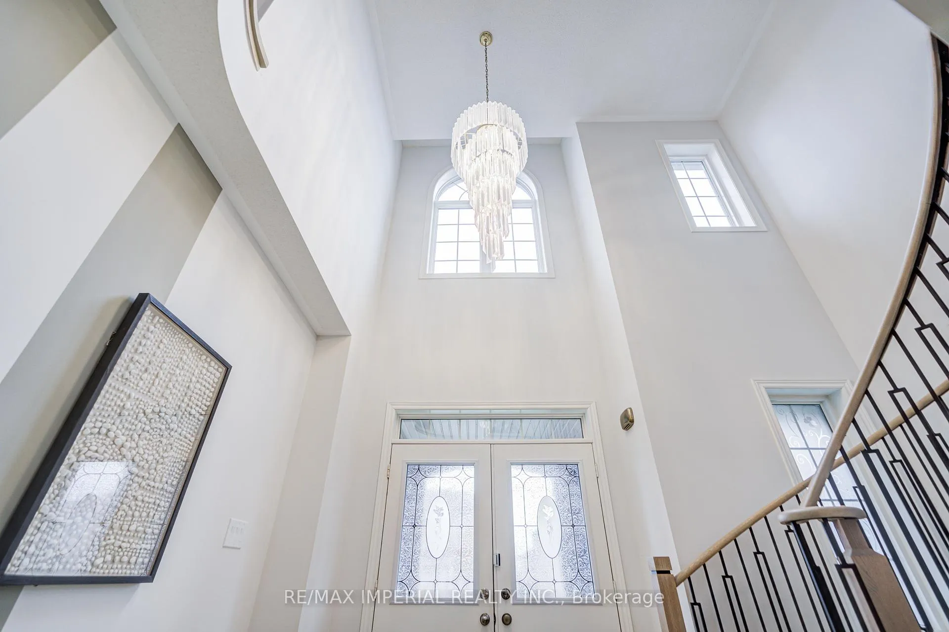 Photo 3 of 1199 McTavish Dr., Newmarket, Stonehaven-Wyndham — HOMEH