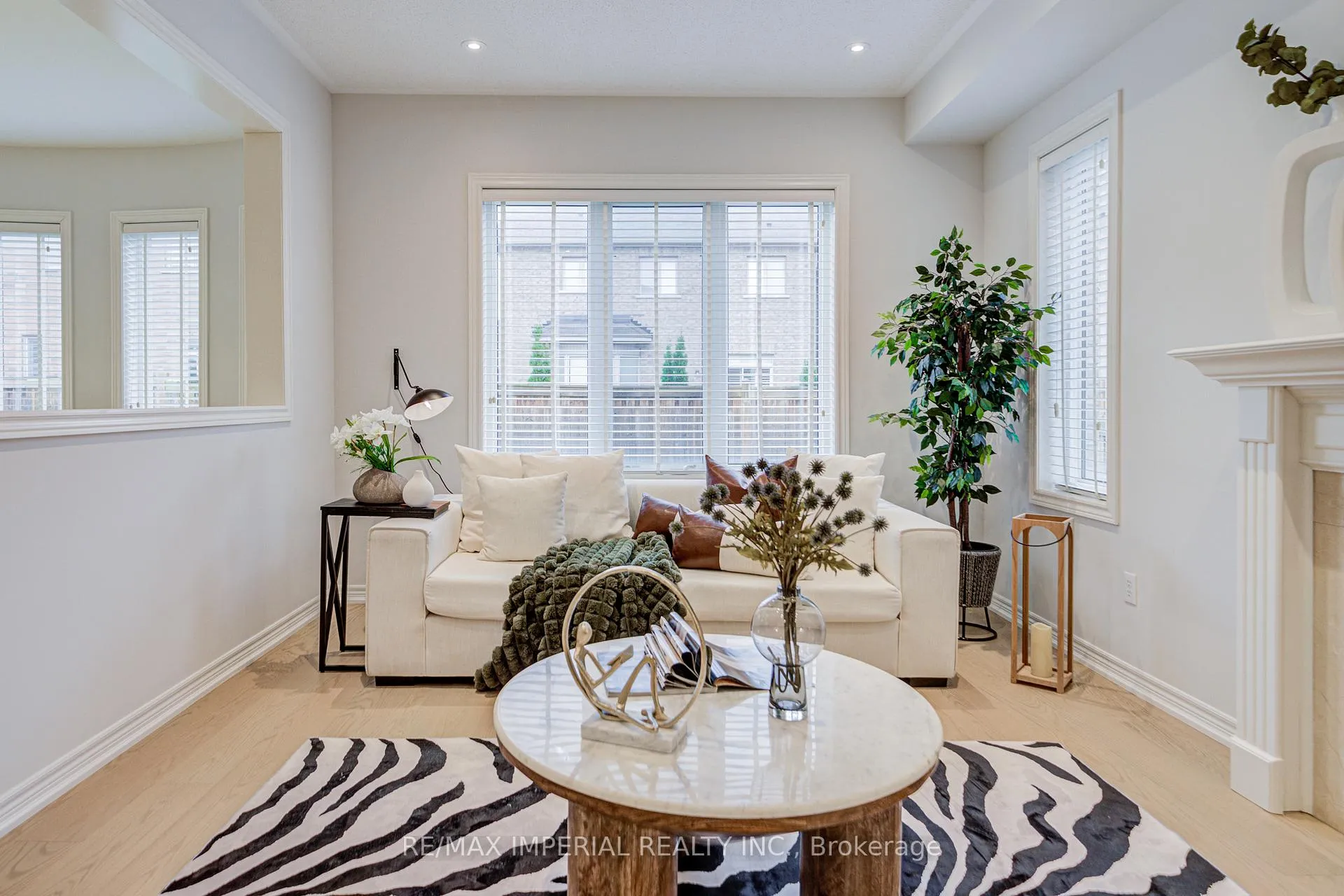 Photo 13 of 1199 McTavish Dr., Newmarket, Stonehaven-Wyndham — HOMEH