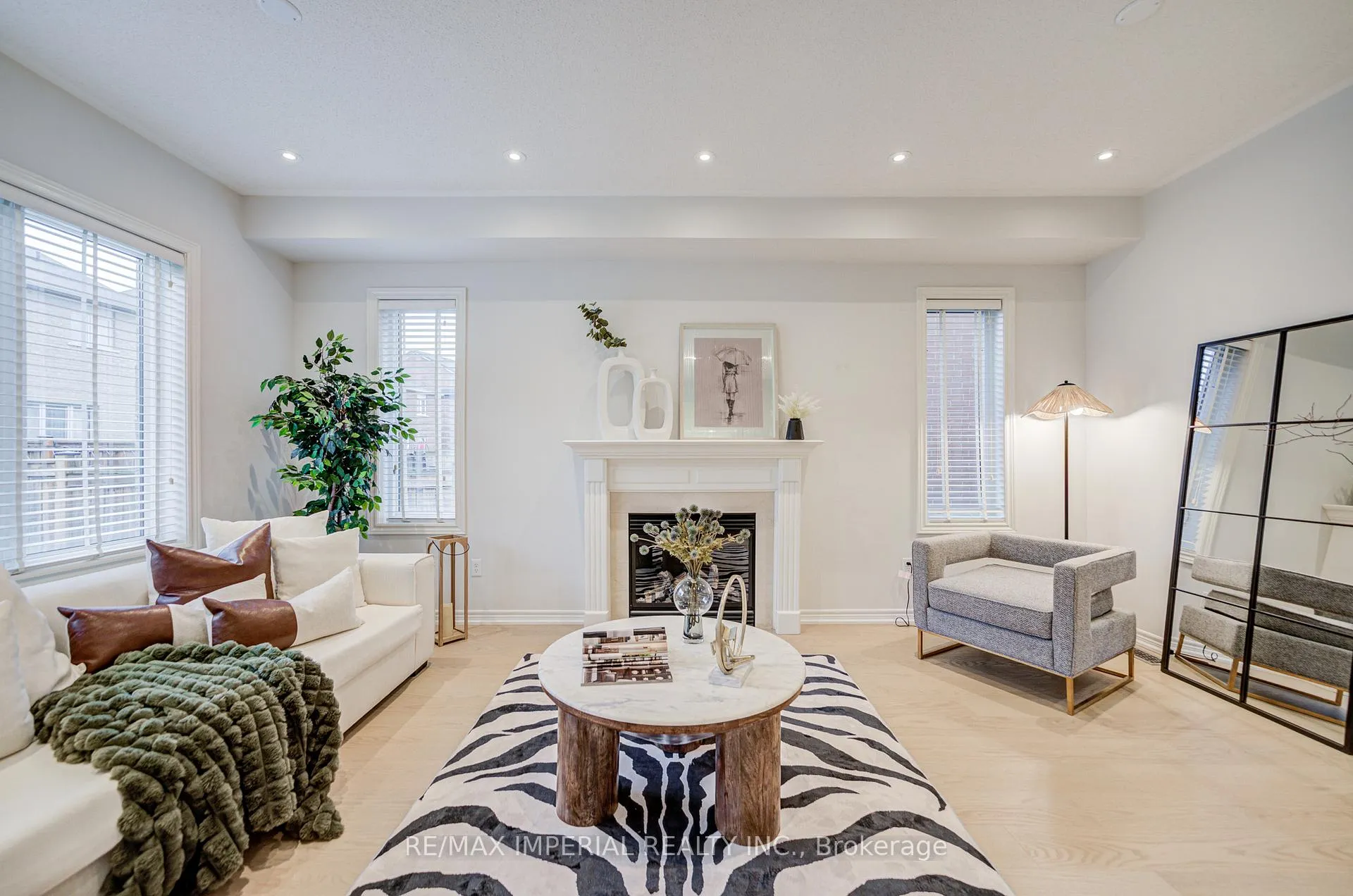 Photo 15 of 1199 McTavish Dr., Newmarket, Stonehaven-Wyndham — HOMEH