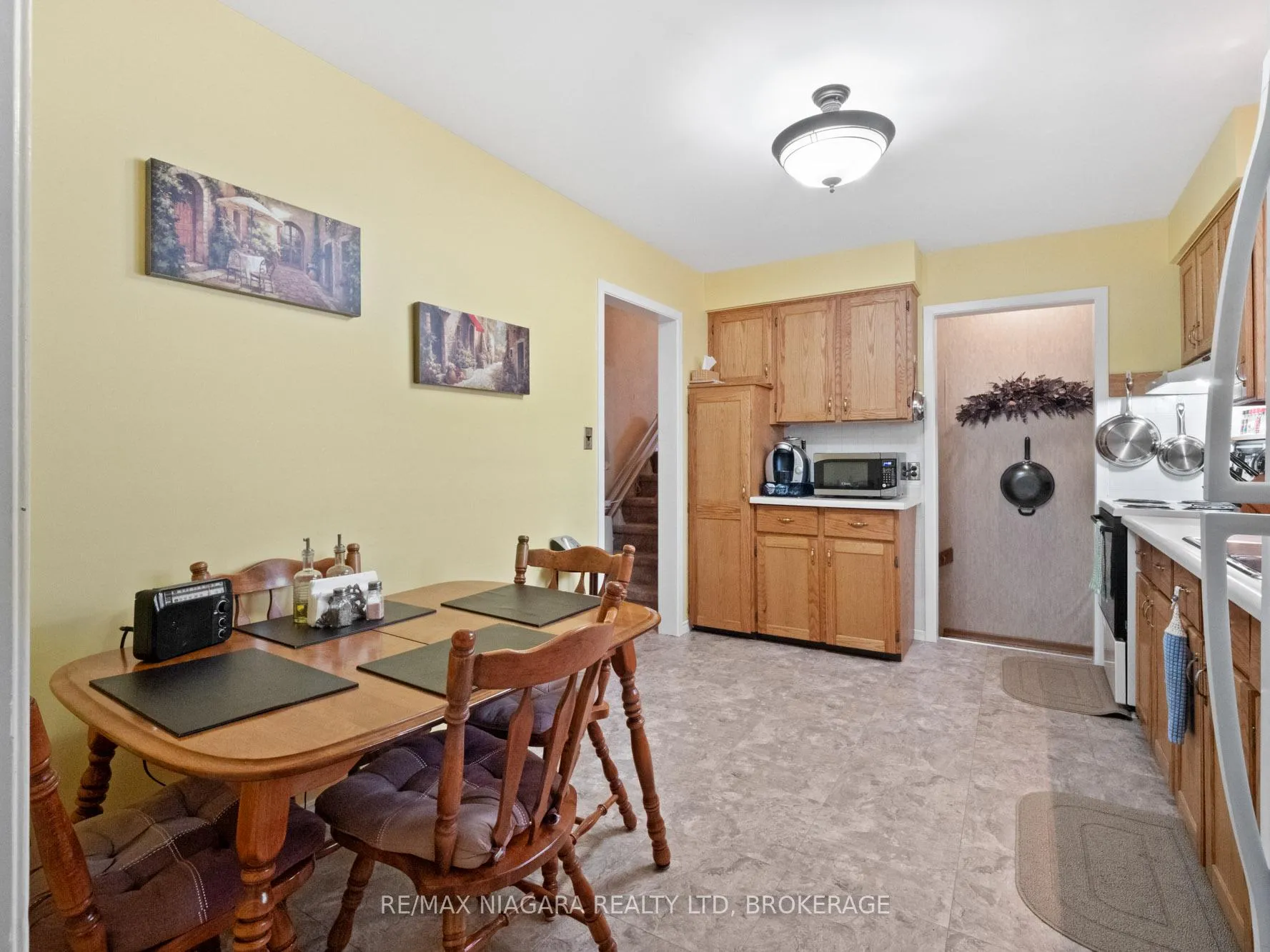 Photo 11 of 7058 Freeman Street, Niagara Falls, Morrison — HOMEH