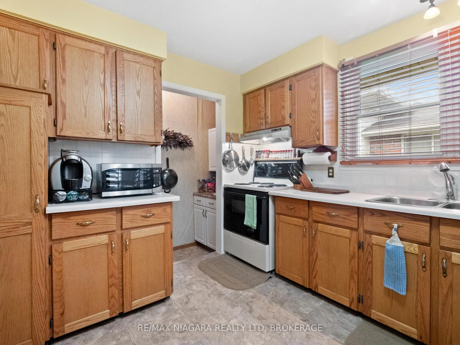 Photo 13 of 7058 Freeman Street, Niagara Falls, Morrison — HOMEH