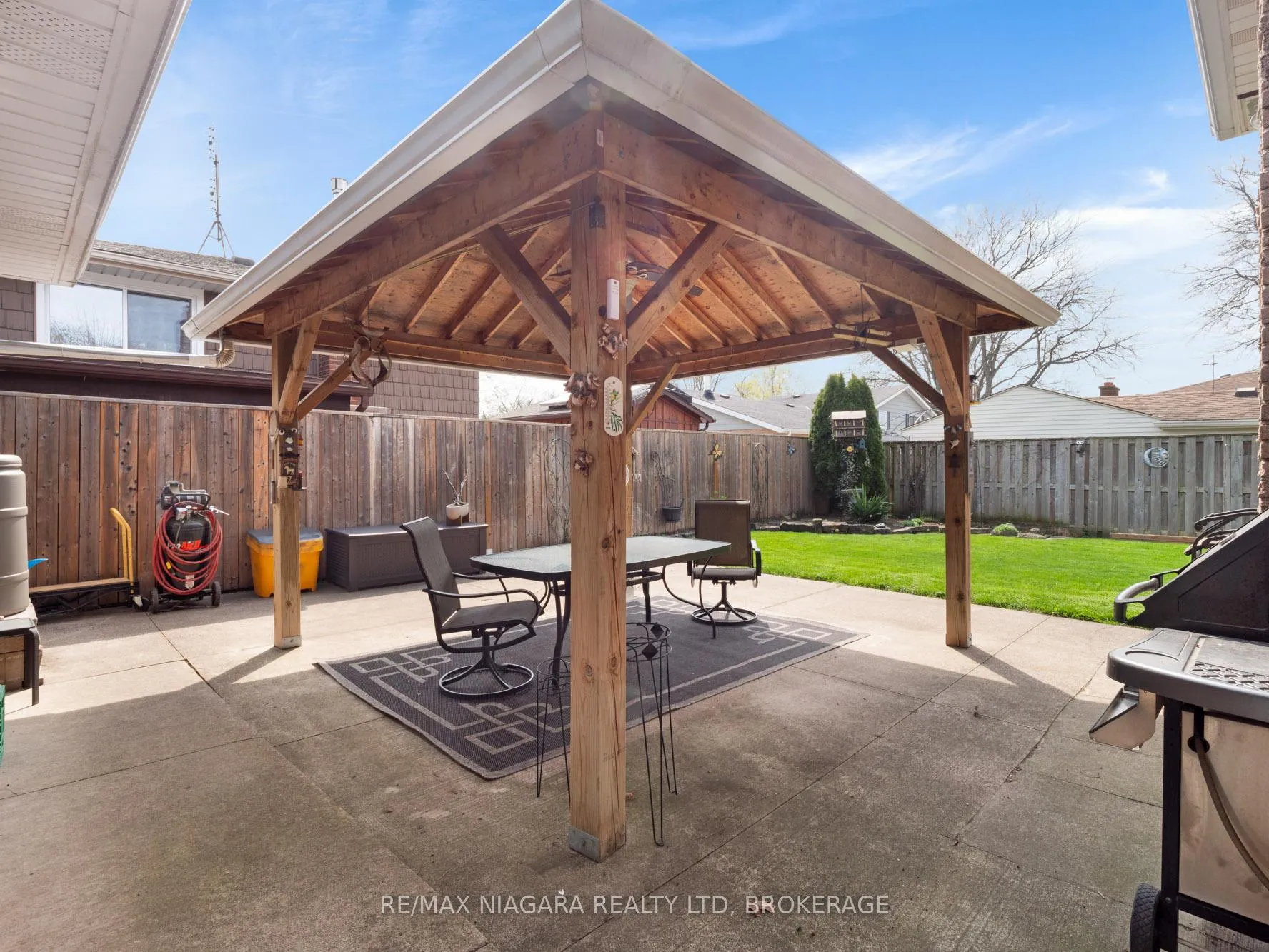 Photo 35 of 7058 Freeman Street, Niagara Falls, Morrison — HOMEH