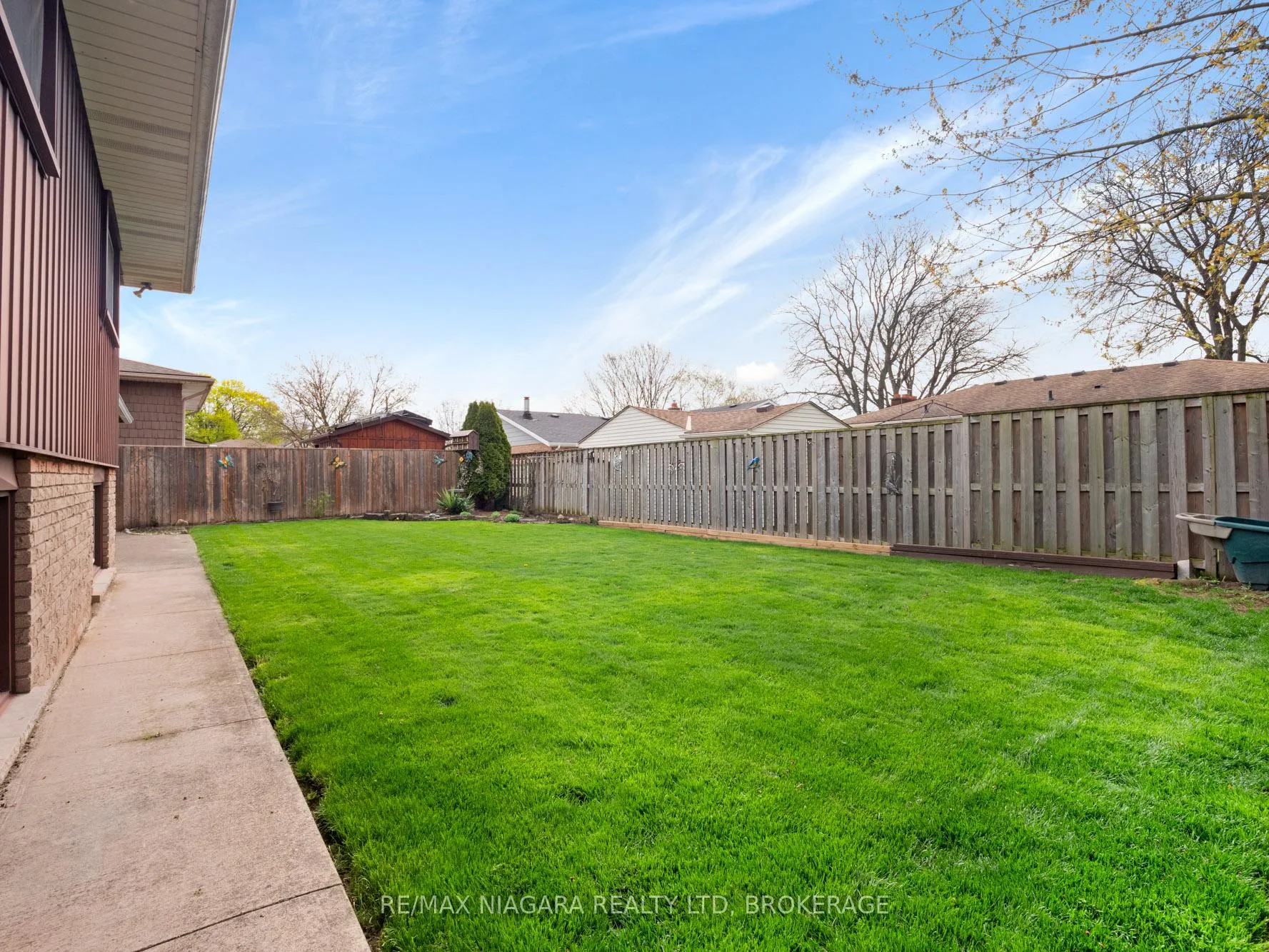 Photo 36 of 7058 Freeman Street, Niagara Falls, Morrison — HOMEH