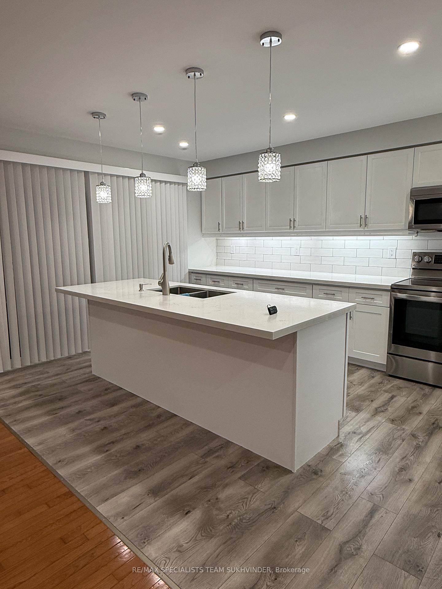 Photo 5 of 68 John W Taylor Avenue, New Tecumseth, Alliston — HOMEH