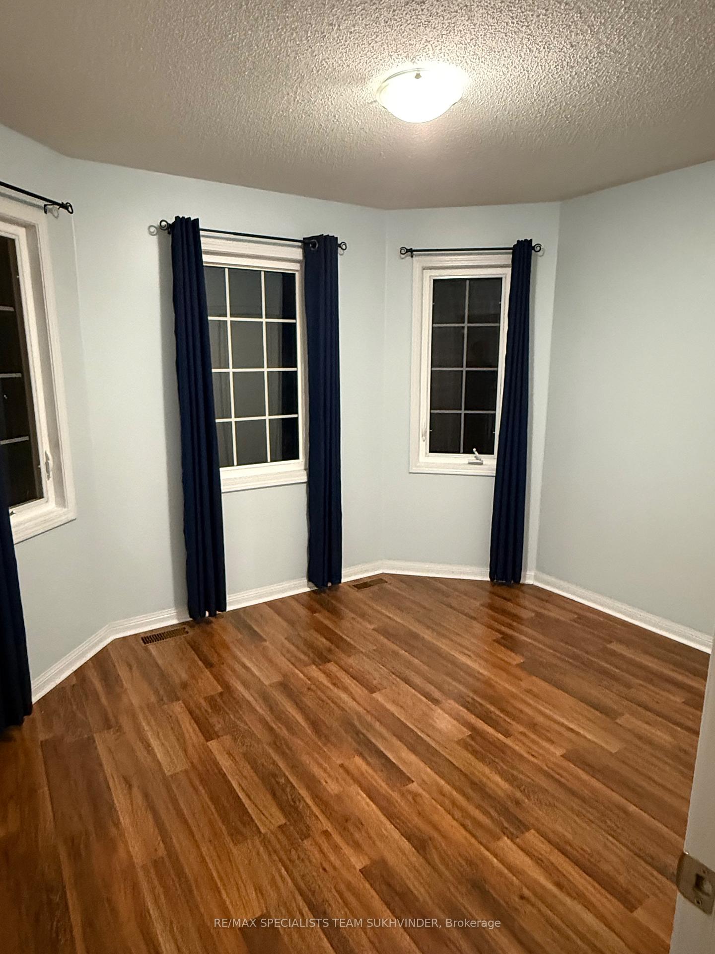 Photo 24 of 68 John W Taylor Avenue, New Tecumseth, Alliston — HOMEH