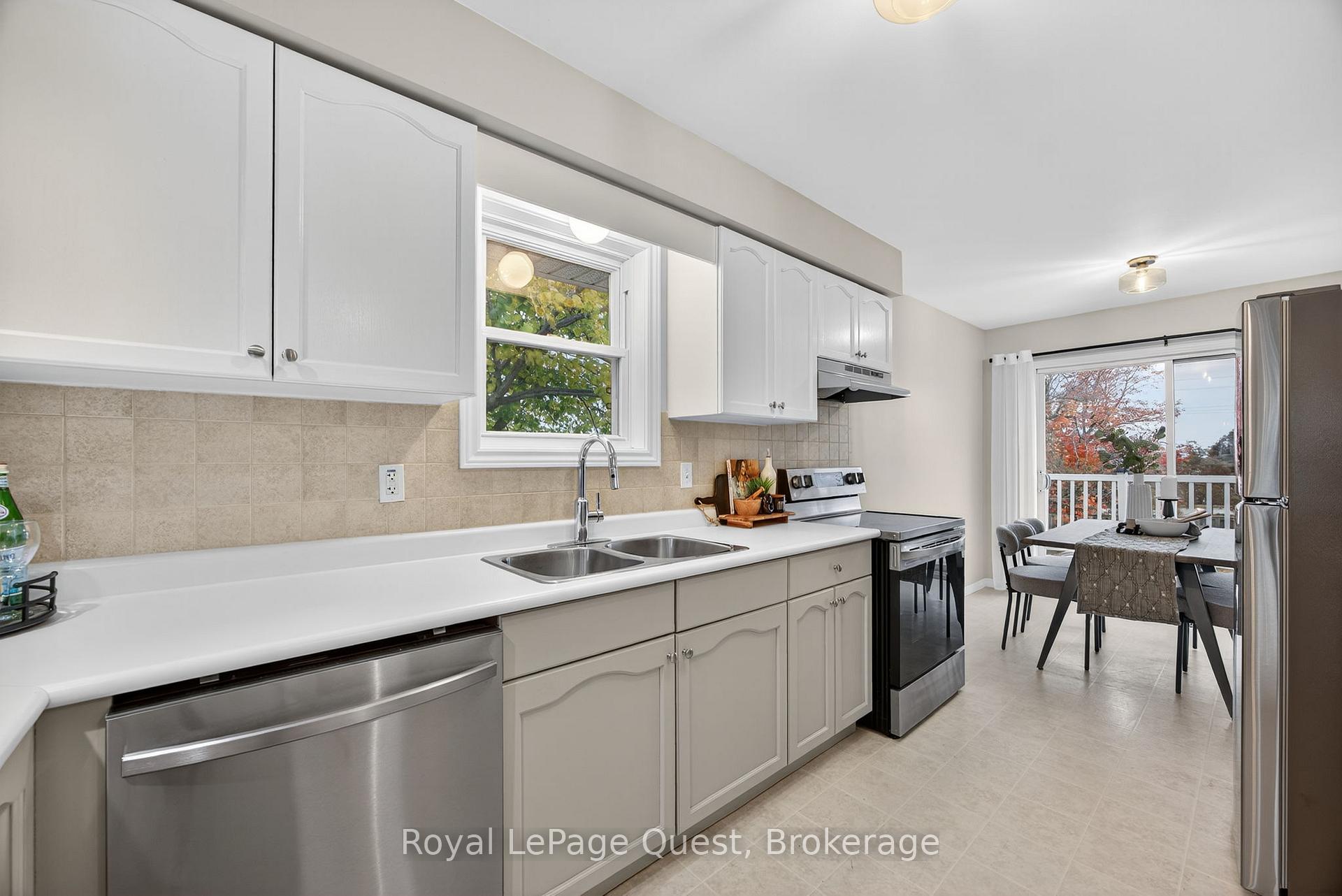 Photo 12 of 42 Jordon Crescent, Orillia — HOMEH