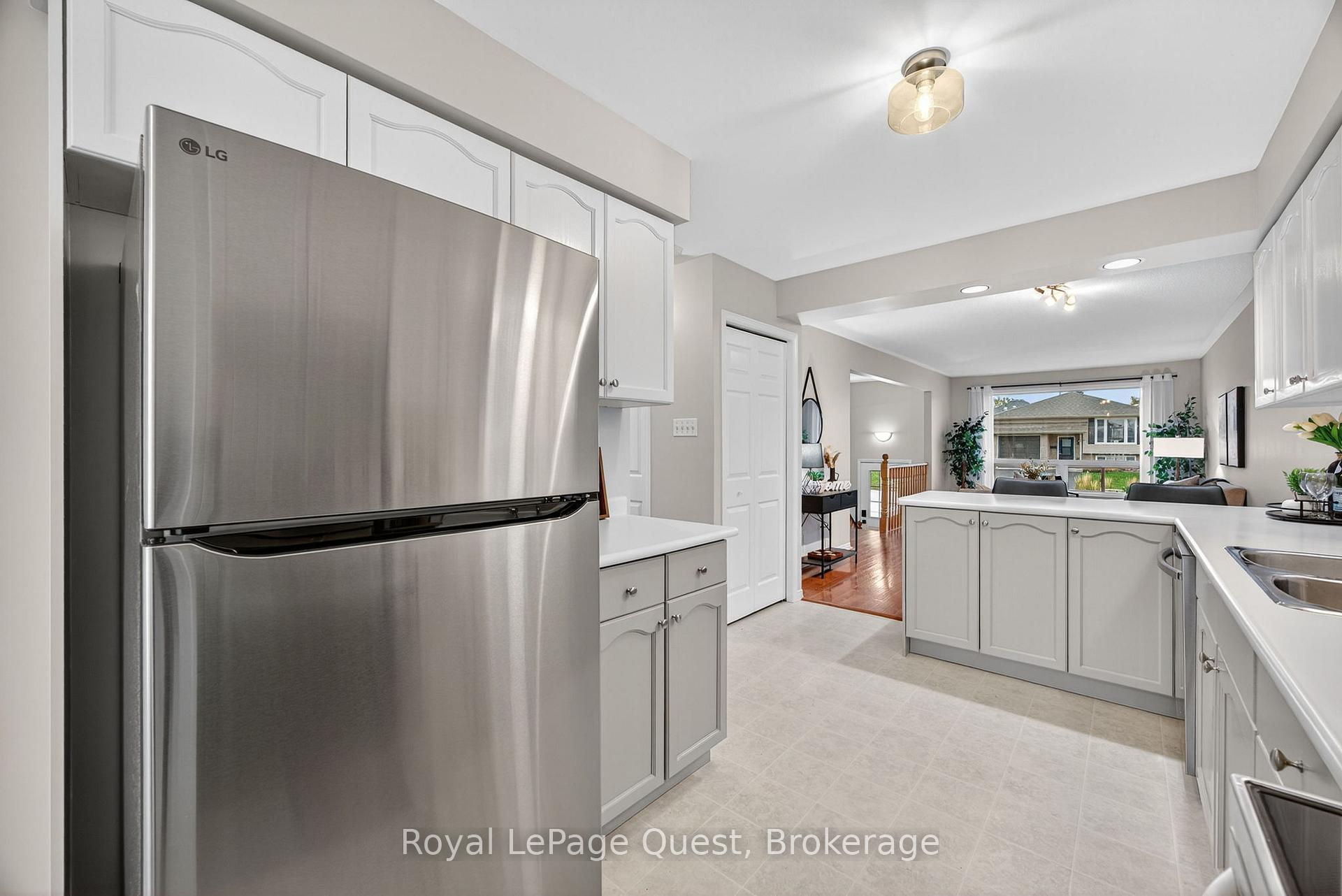 Photo 15 of 42 Jordon Crescent, Orillia — HOMEH