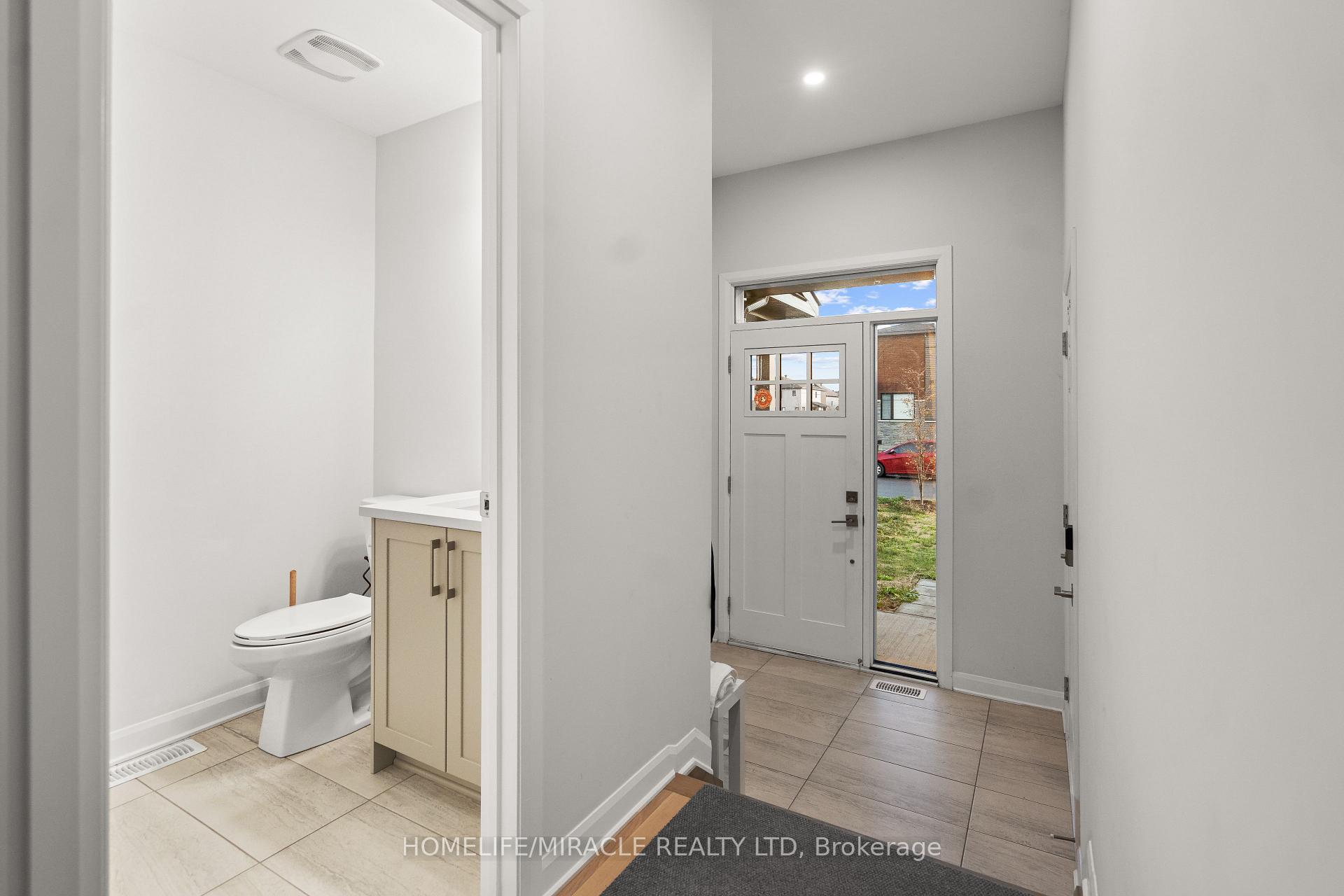 Photo 4 of 307 Blossom Pass Terrace, Ottawa, Avalon East — HOMEH