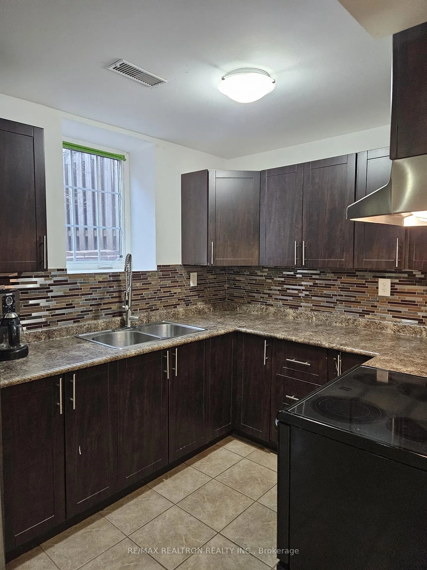 Photo 1 of Unit BSMT, 178 Keffer Circle, Newmarket, Armitage — HOMEH