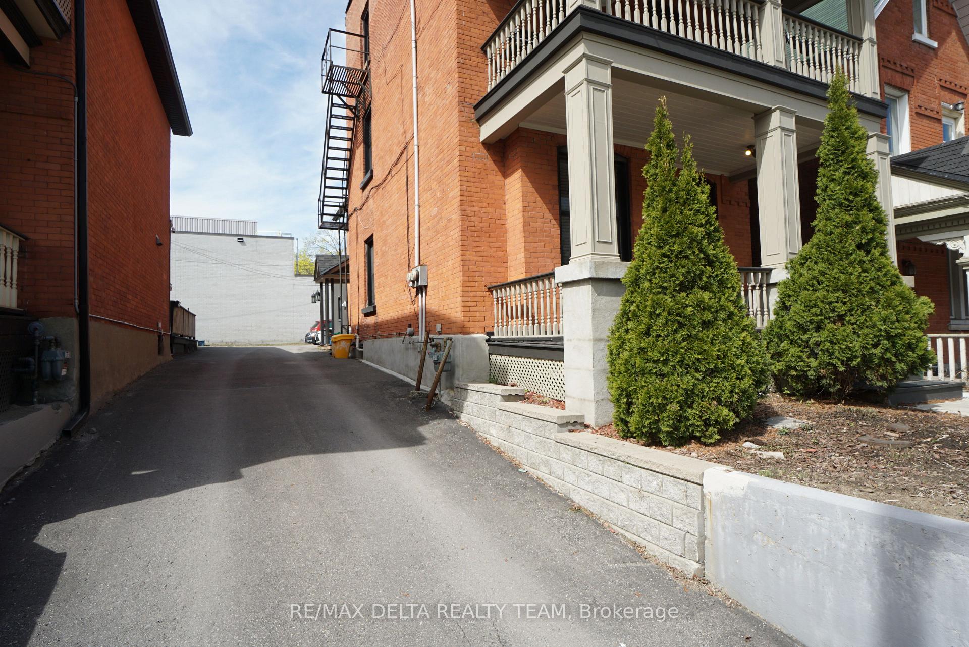 Photo 2 of 320 Lyon Street N, Ottawa, Ottawa Centre — HOMEH