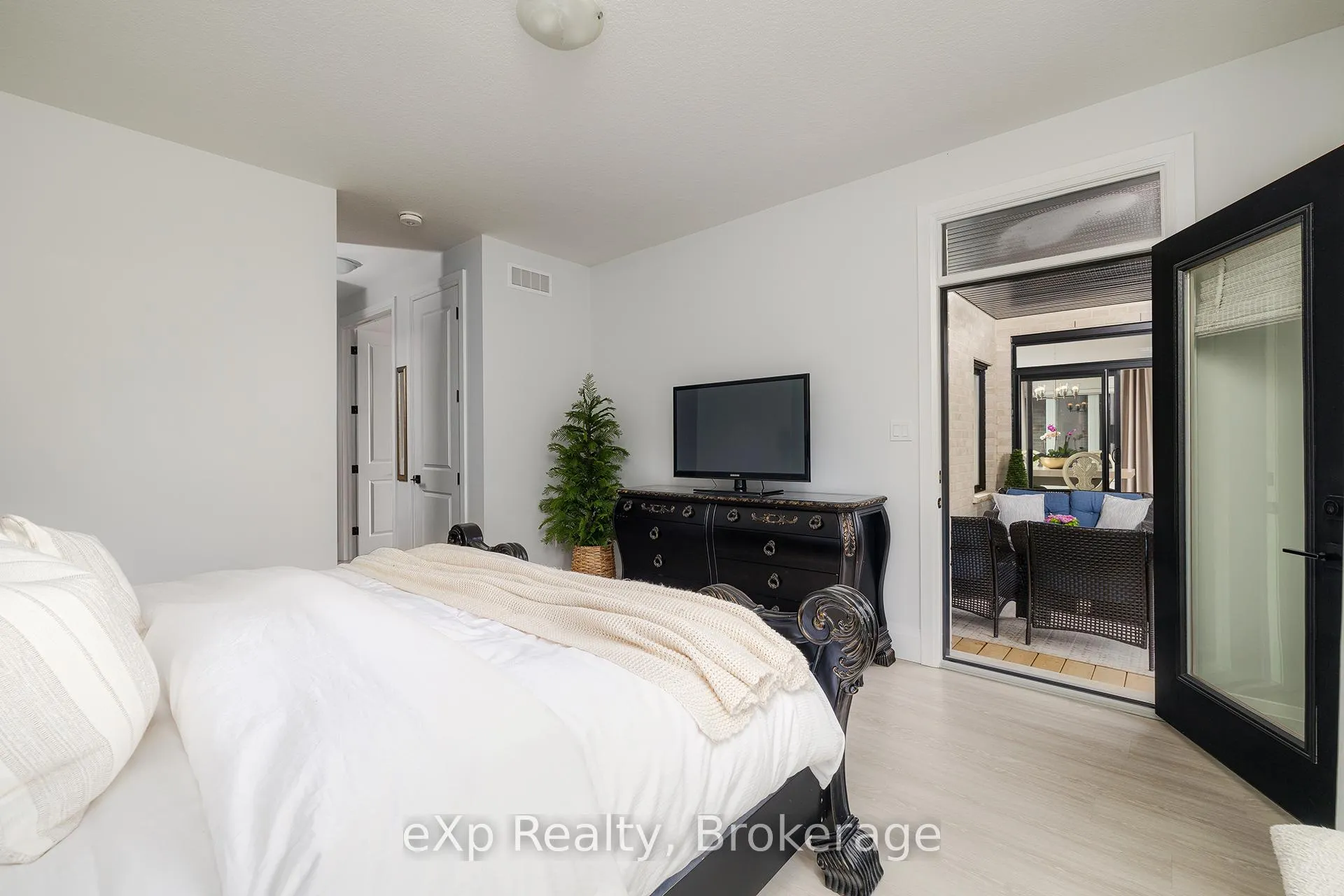 Photo 15 of 41 Gilmer Crescent, North Perth, Listowel — HOMEH