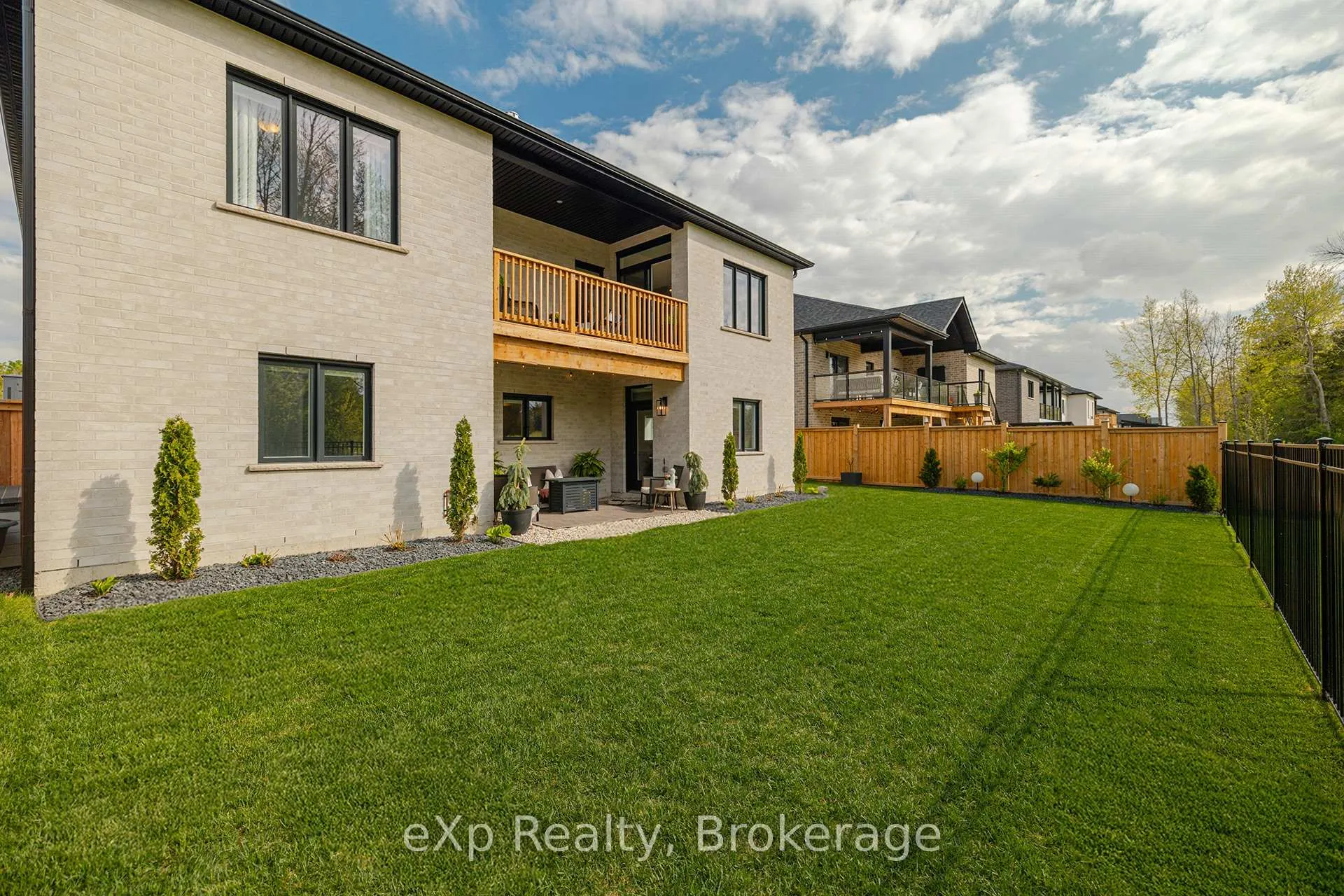 Photo 40 of 41 Gilmer Crescent, North Perth, Listowel — HOMEH