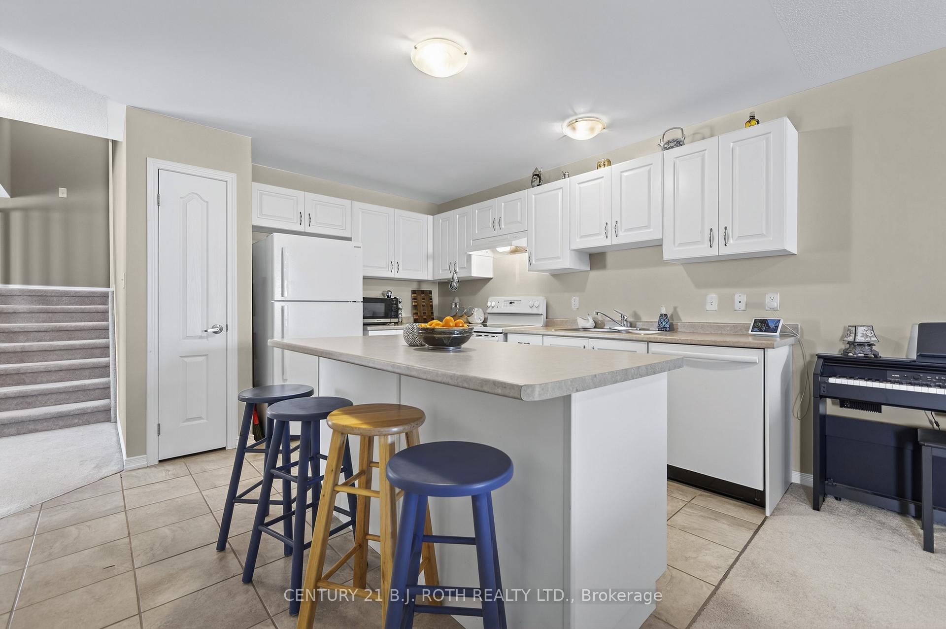 Photo 3 of 162 Diana Drive, Orillia — HOMEH
